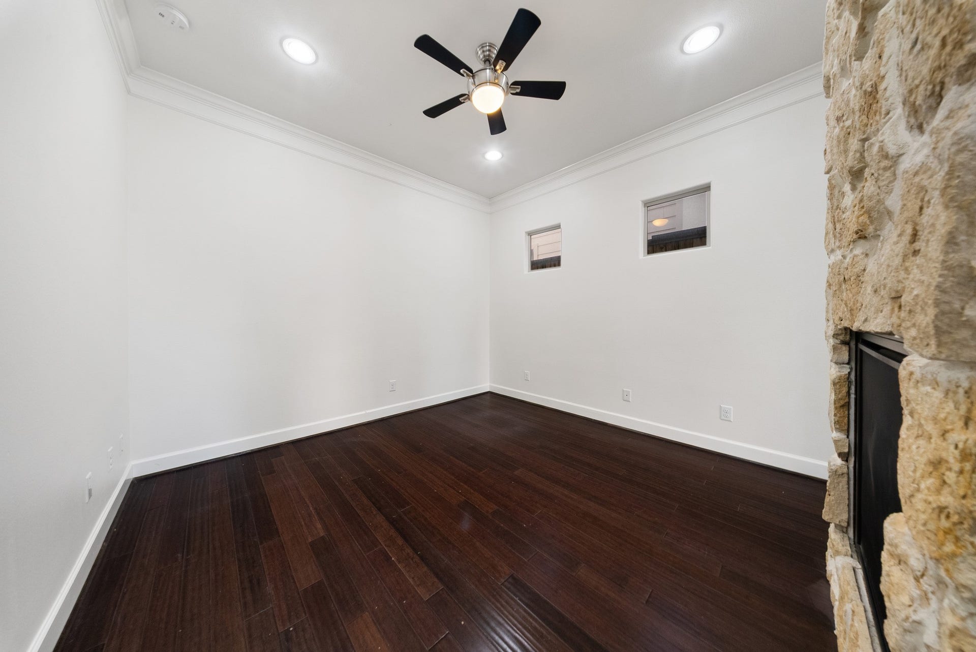 4421 Marina Street, Houston, TX 77007 4421 Marina Street, Houston, TX 77007