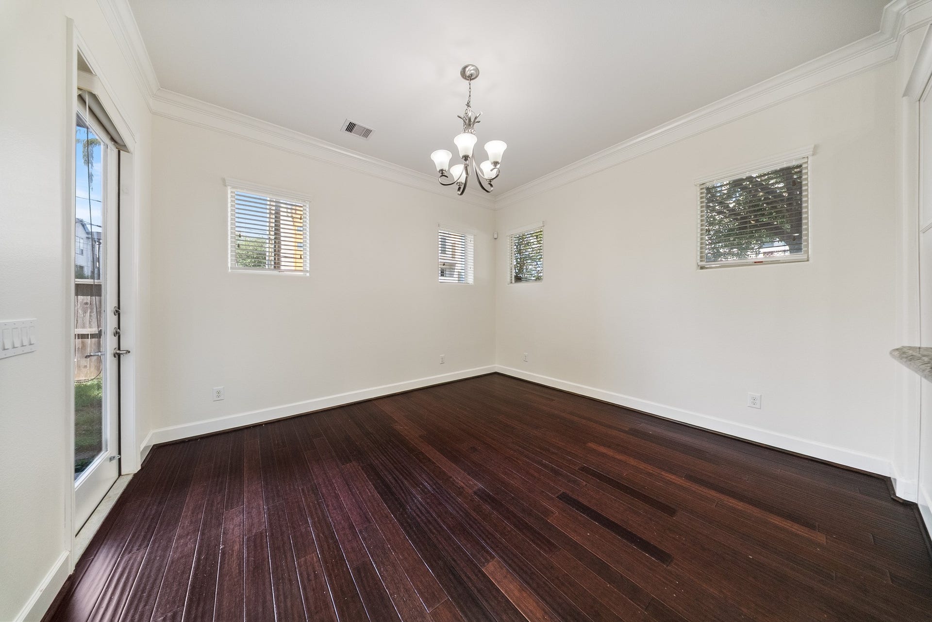 4421 Marina Street, Houston, TX 77007 4421 Marina Street, Houston, TX 77007
