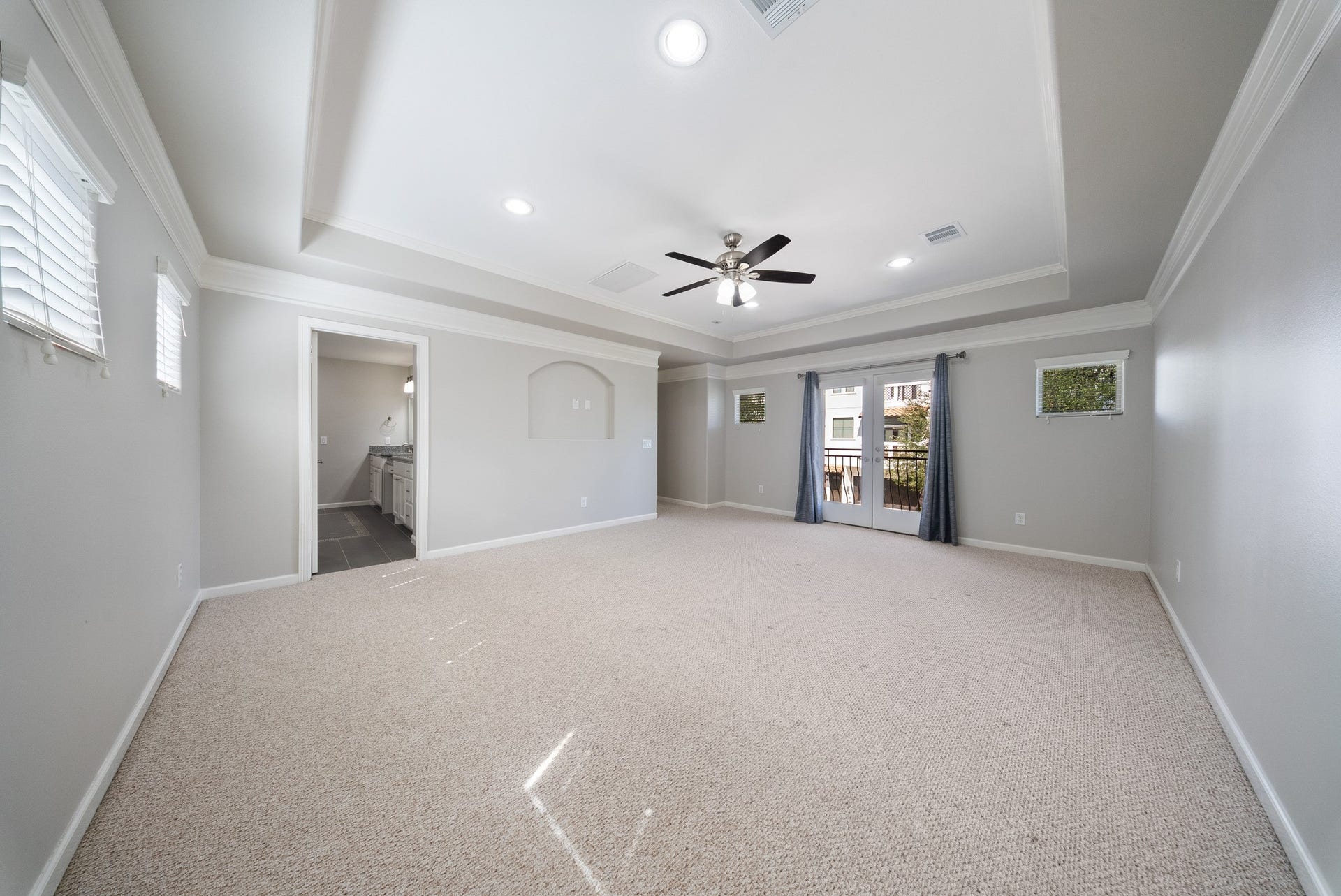 4421 Marina Street, Houston, TX 77007 4421 Marina Street, Houston, TX 77007