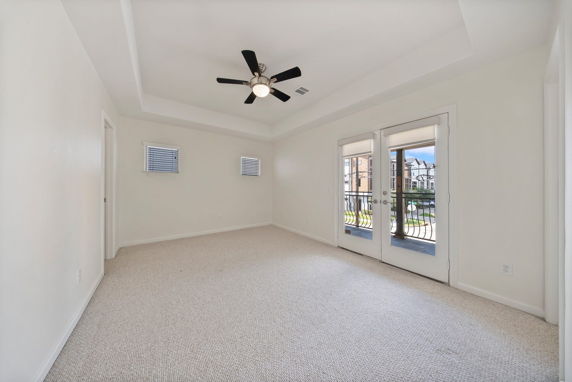 4421 Marina Street, Houston, TX 77007 4421 Marina Street, Houston, TX 77007