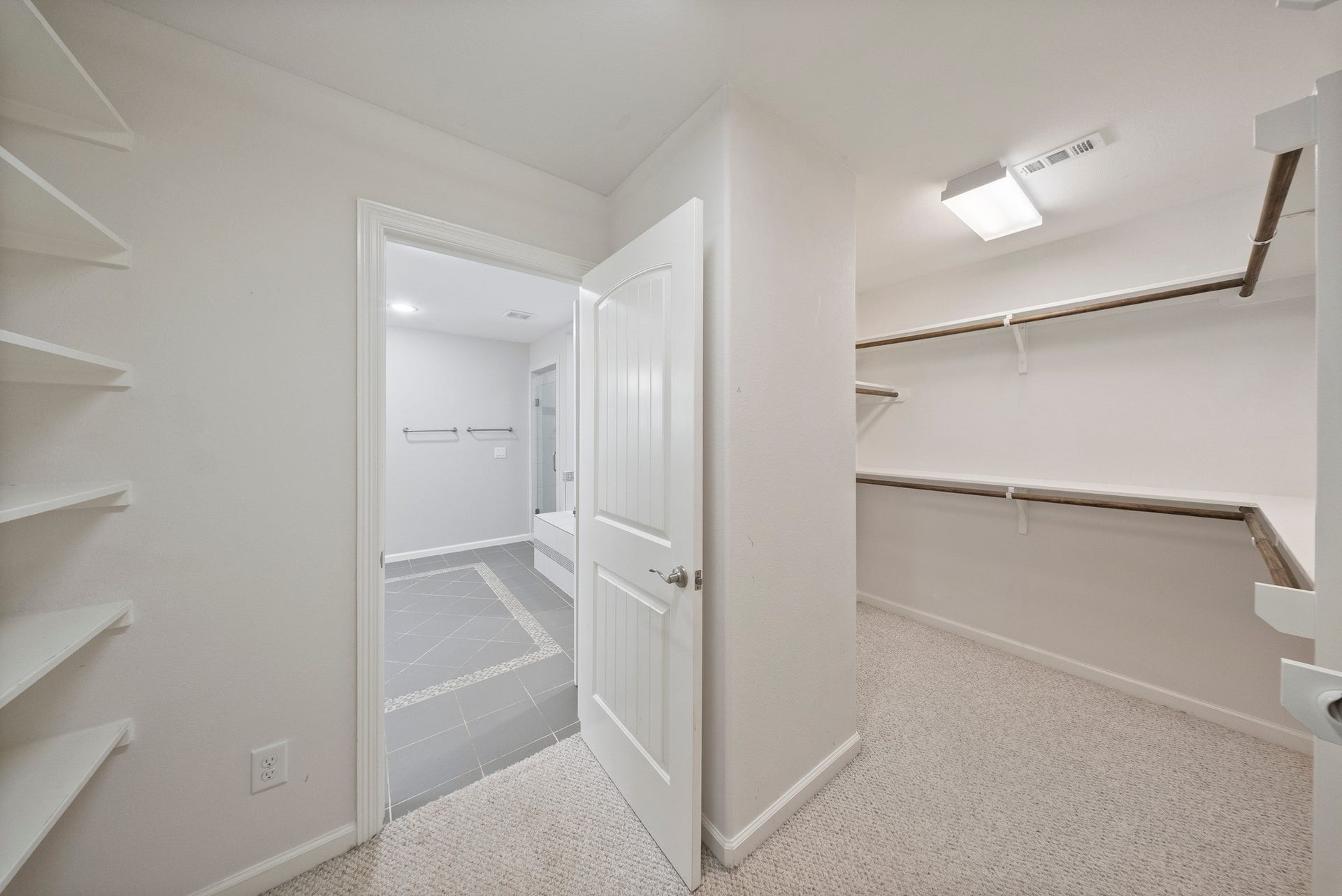 4421 Marina Street, Houston, TX 77007 4421 Marina Street, Houston, TX 77007