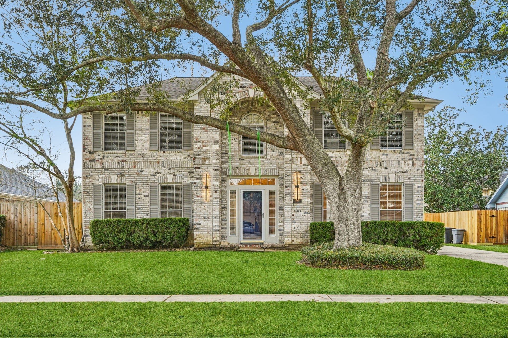 1808 N Mission Circle, Friendswood, TX 77546 1808 N Mission Circle, Friendswood, TX 77546