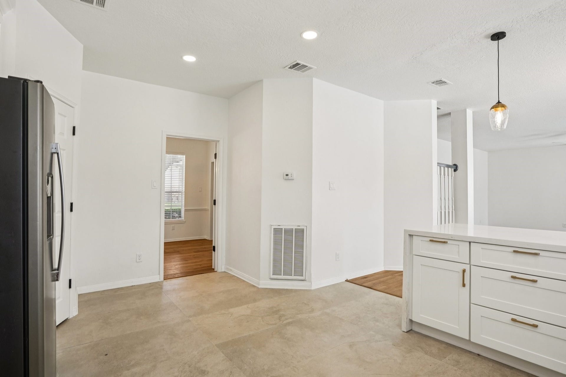 1808 N Mission Circle, Friendswood, TX 77546 1808 N Mission Circle, Friendswood, TX 77546