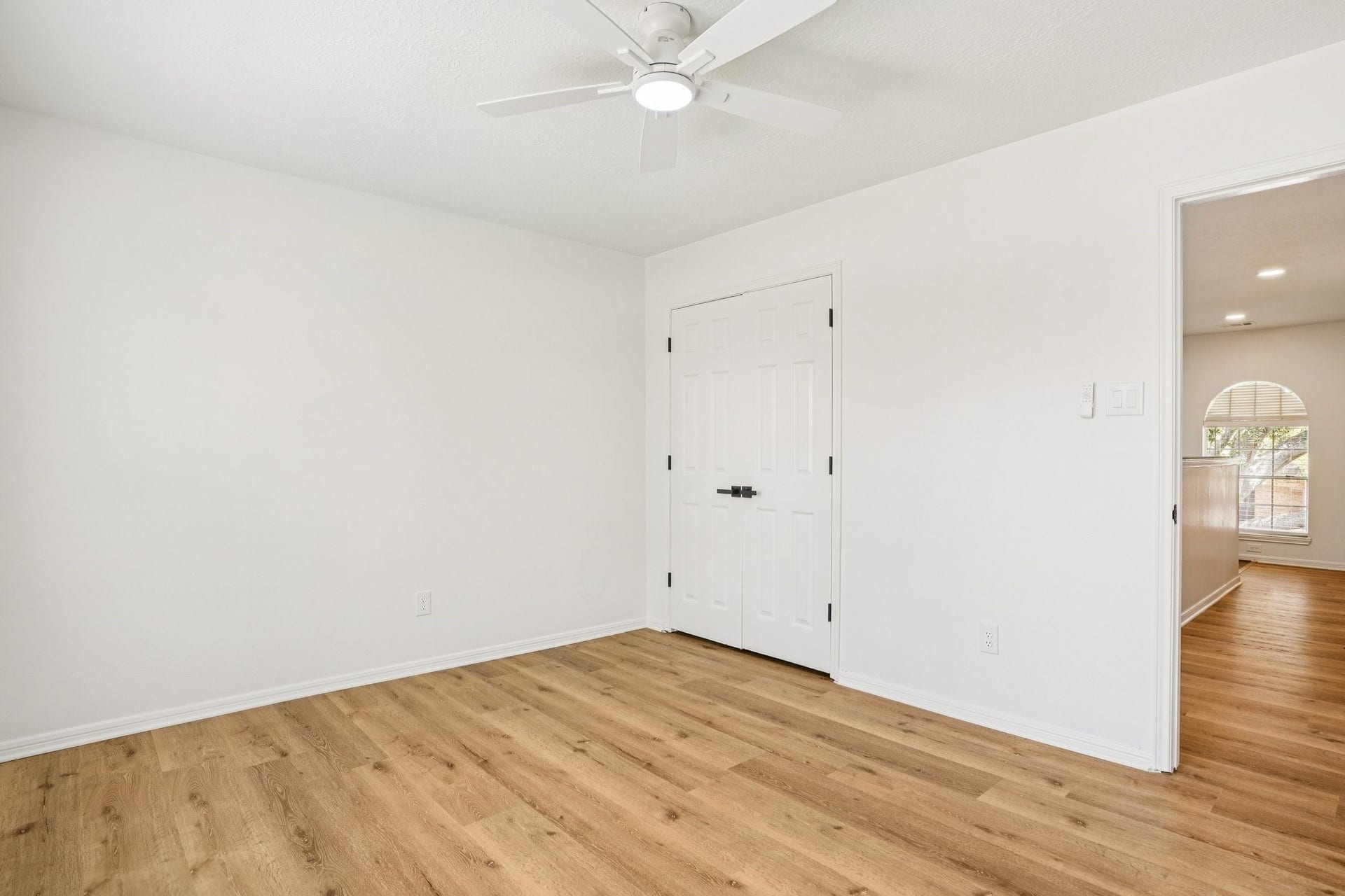 1808 N Mission Circle, Friendswood, TX 77546 1808 N Mission Circle, Friendswood, TX 77546