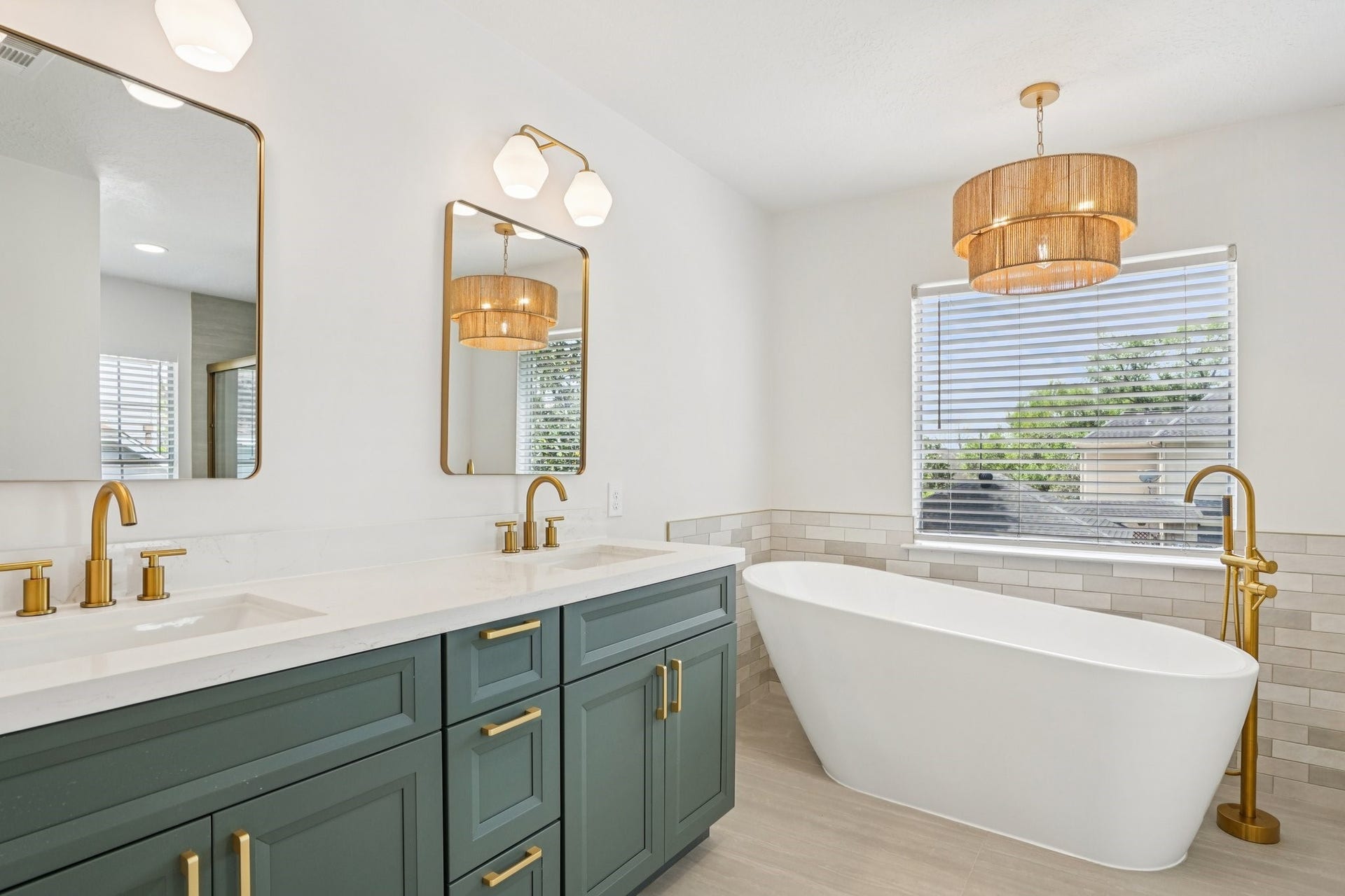 1808 N Mission Circle, Friendswood, TX 77546 1808 N Mission Circle, Friendswood, TX 77546