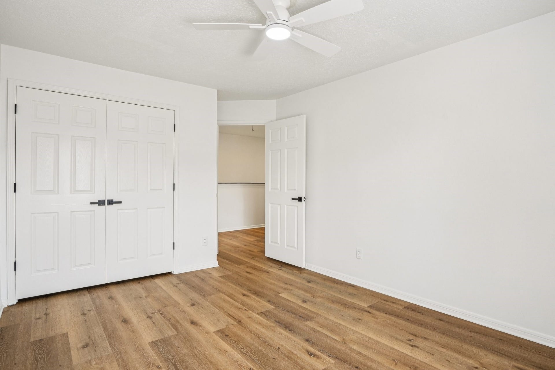 1808 N Mission Circle, Friendswood, TX 77546 1808 N Mission Circle, Friendswood, TX 77546