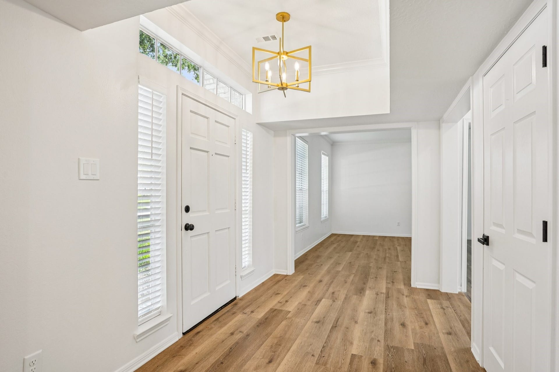 1808 N Mission Circle, Friendswood, TX 77546 1808 N Mission Circle, Friendswood, TX 77546