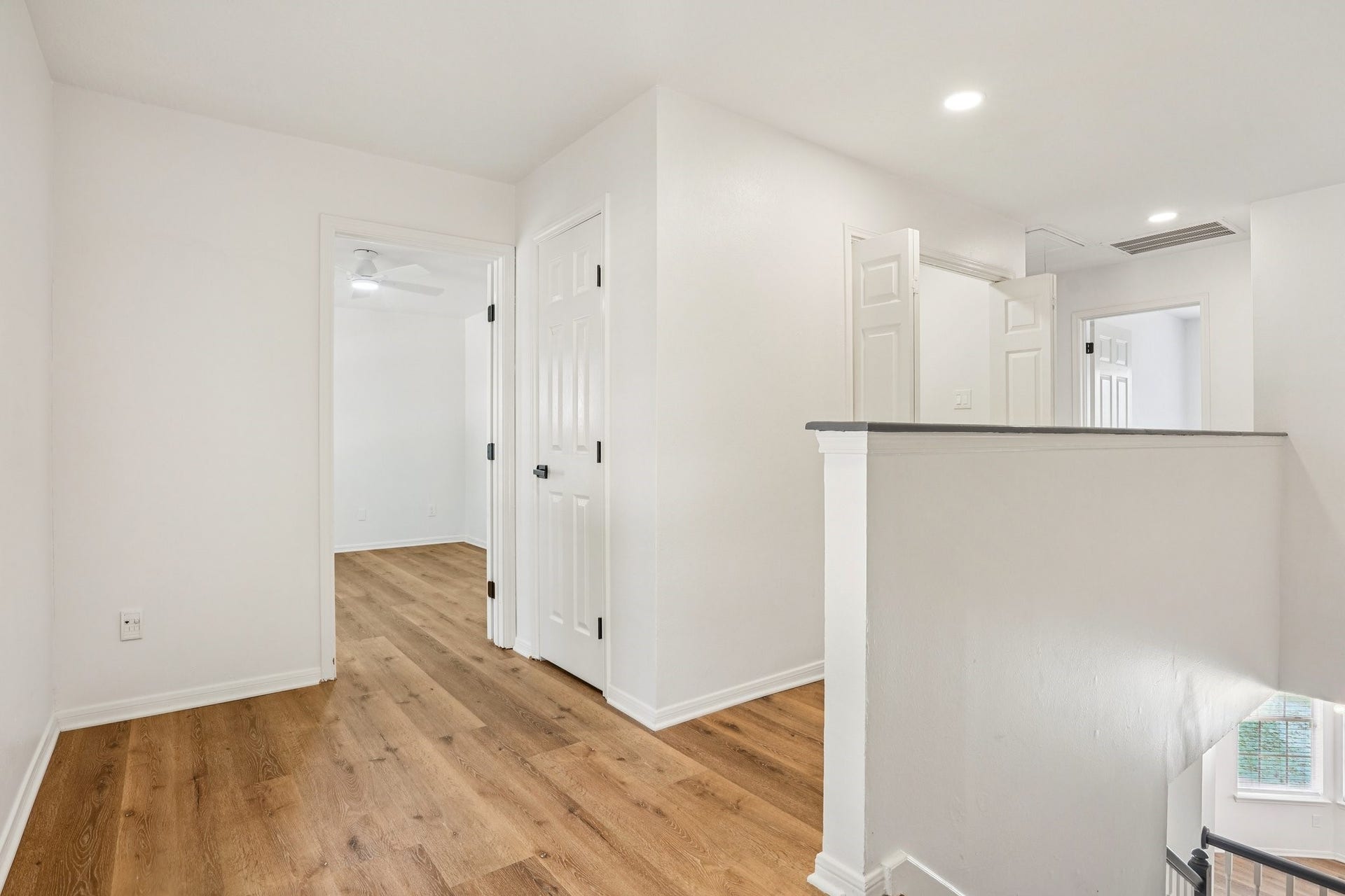 1808 N Mission Circle, Friendswood, TX 77546 1808 N Mission Circle, Friendswood, TX 77546
