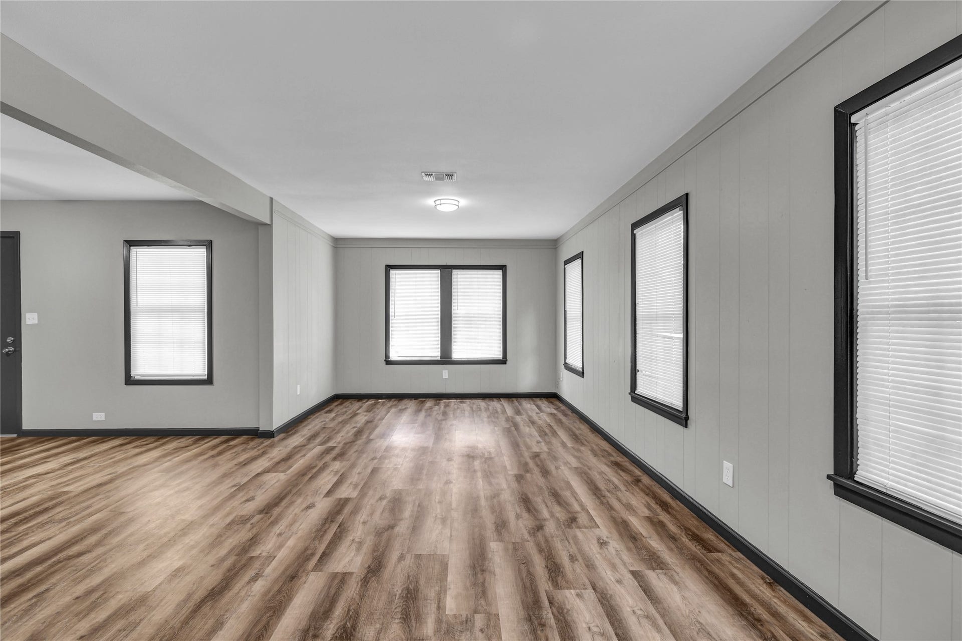 2642 Cedar Drive, La Marque, TX 77568 living room