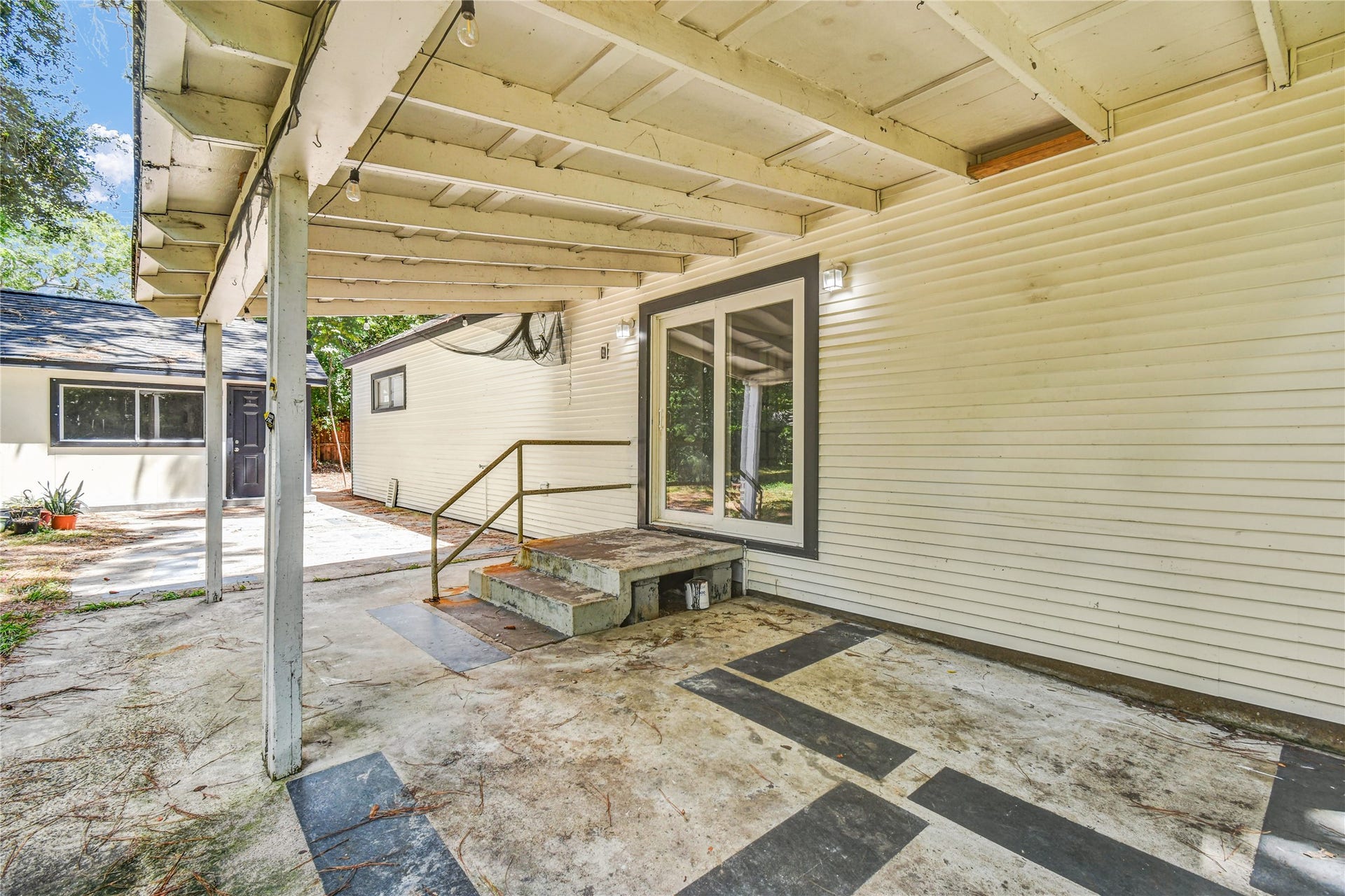 2642 Cedar Drive, La Marque, TX 77568 Large covered patio
