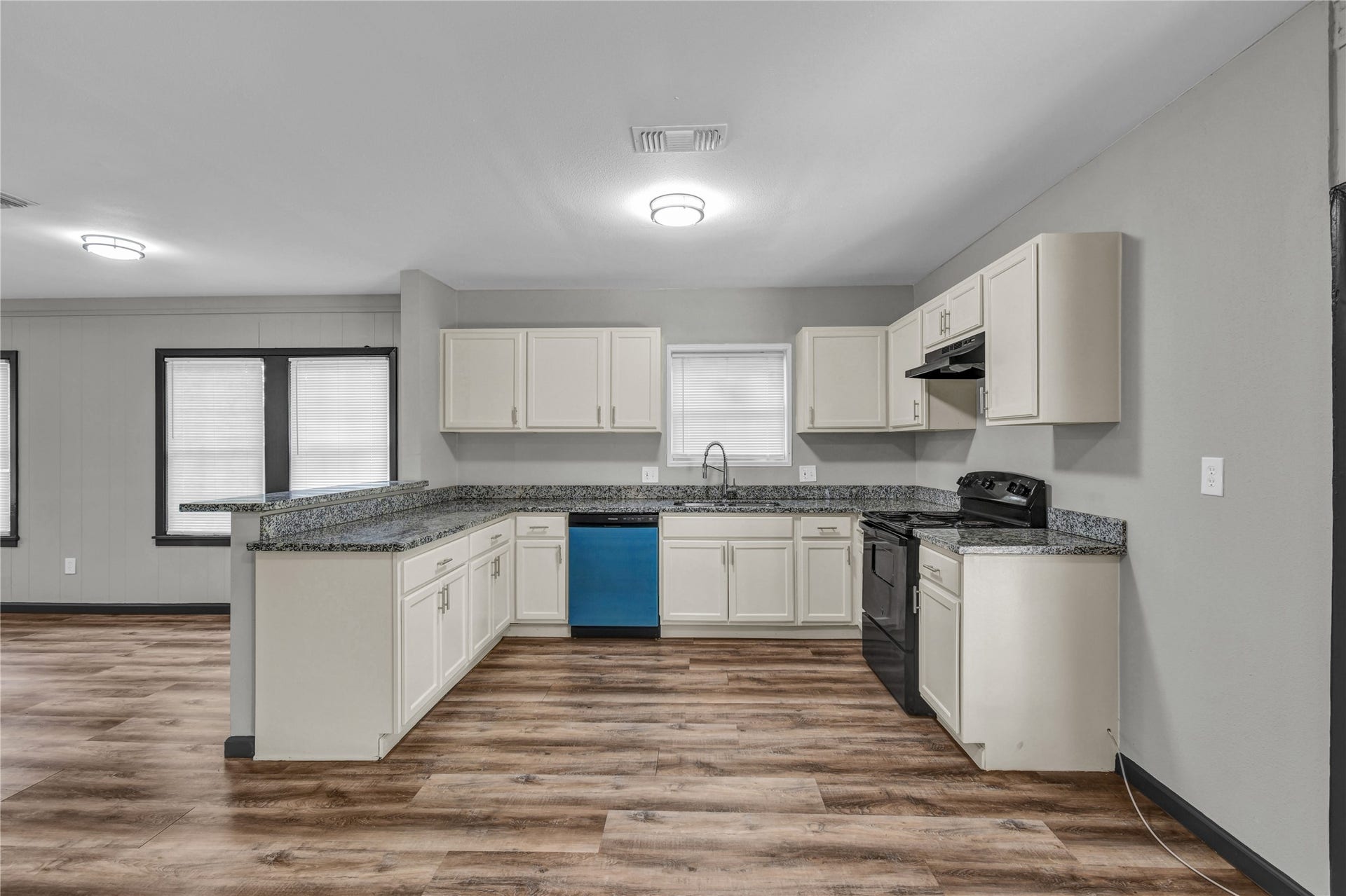 2642 Cedar Drive, La Marque, TX 77568 2642 Cedar Drive, La Marque, TX 77568