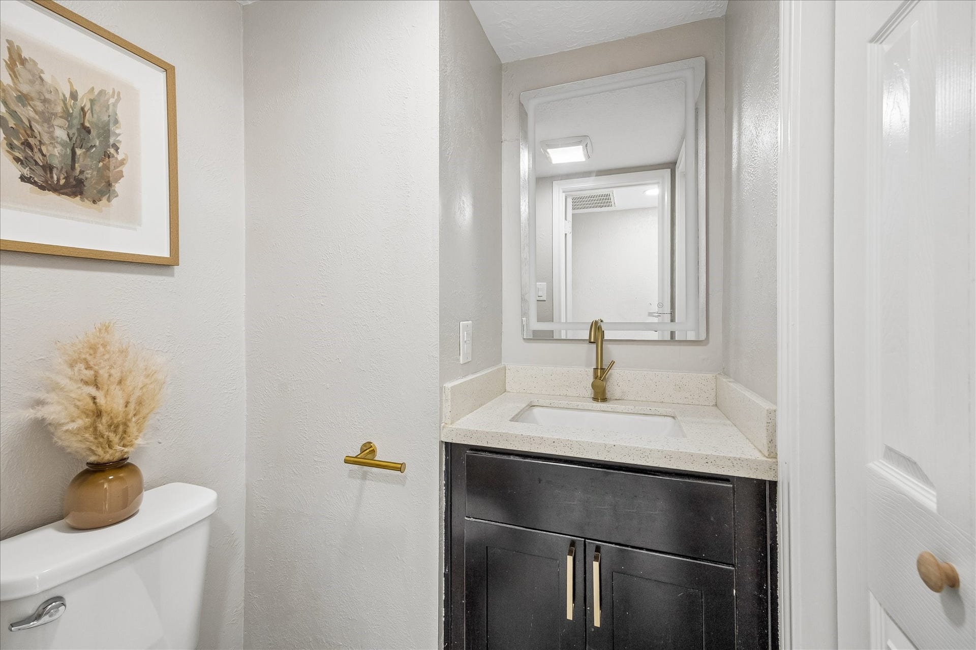 Guest Half bath downstairs