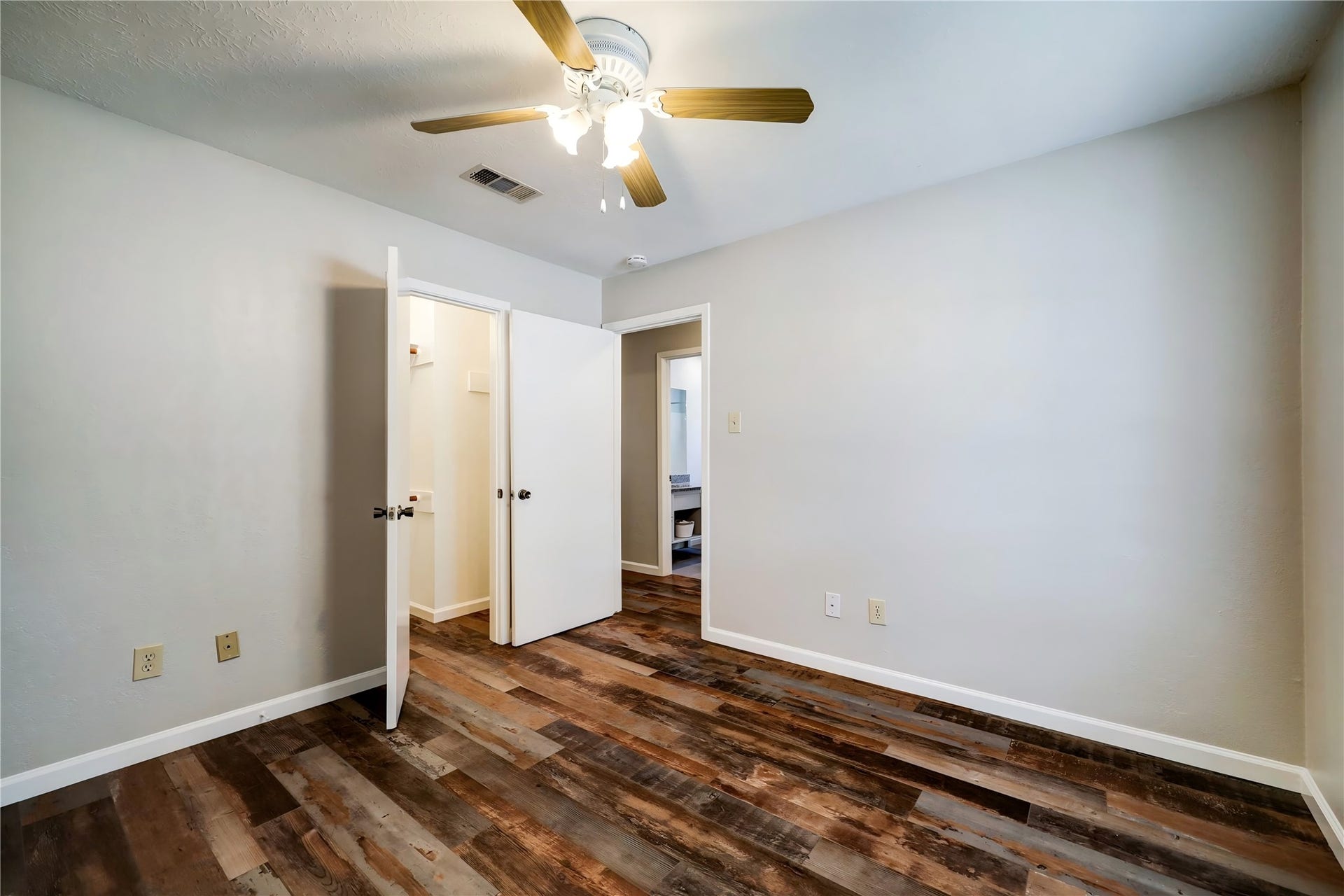12710 Fenimore Court, Sugar Land, TX 77478