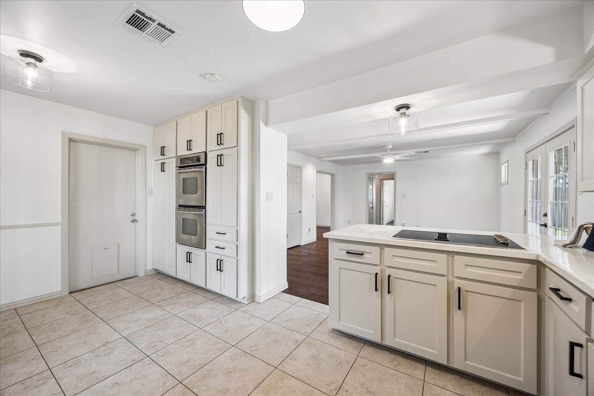 1327 Guese Road, Houston, TX 77008