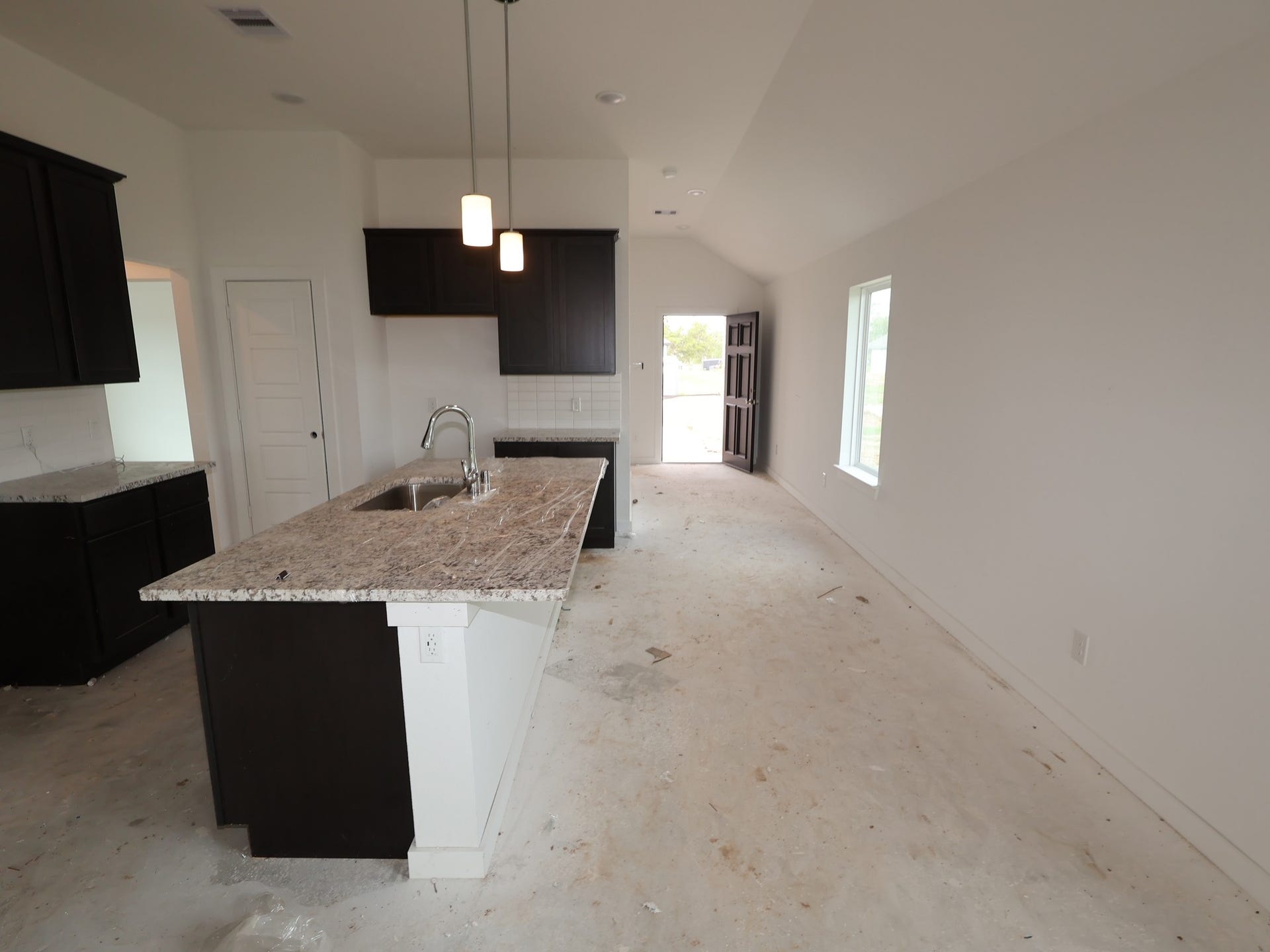 1018 Garnet Star Drive, La Marque, TX 77568 1018 Garnet Star Drive, La Marque, TX 77568