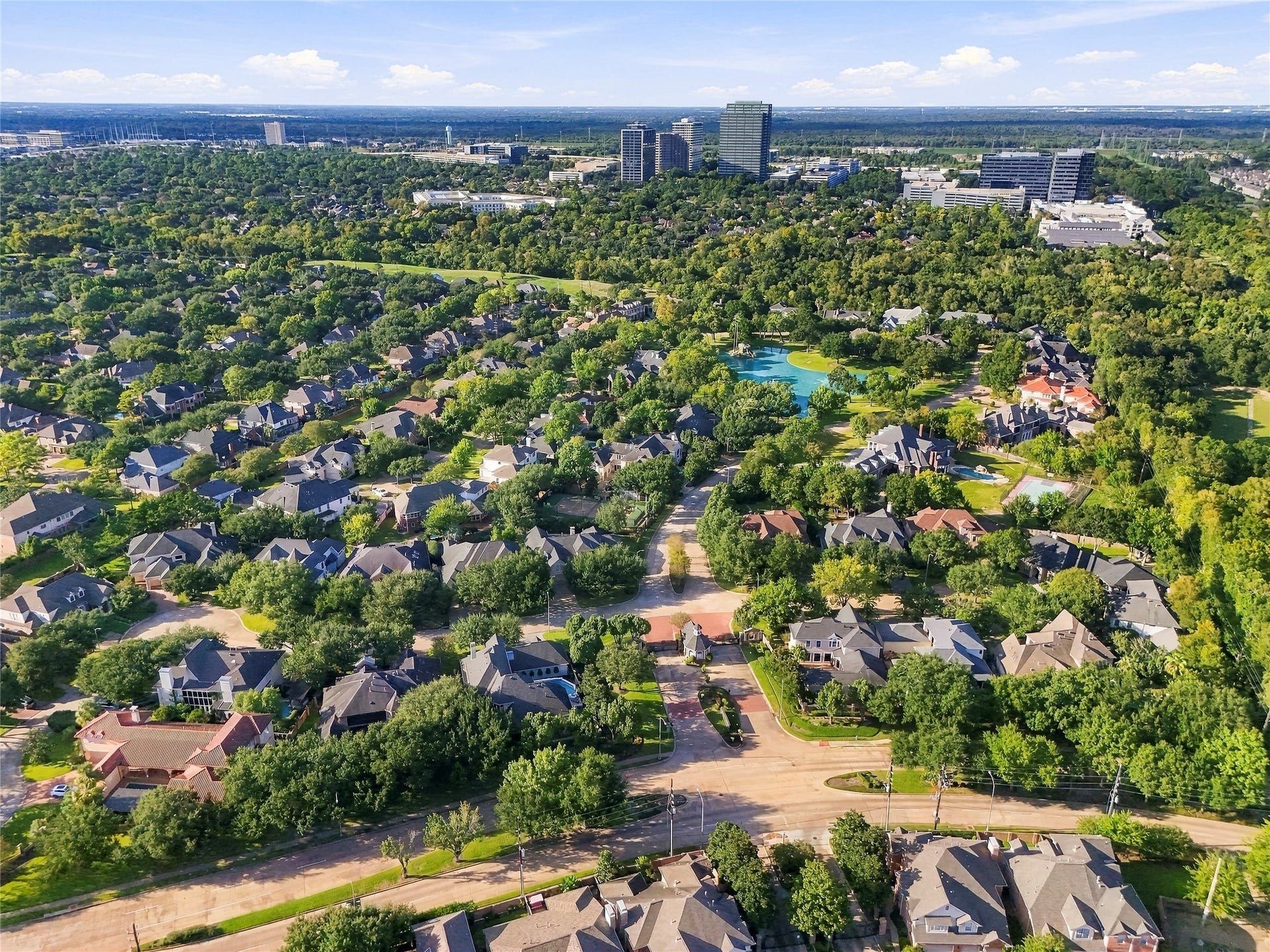 Private gated neighborhood in the Energy Corridor with it's own lake!