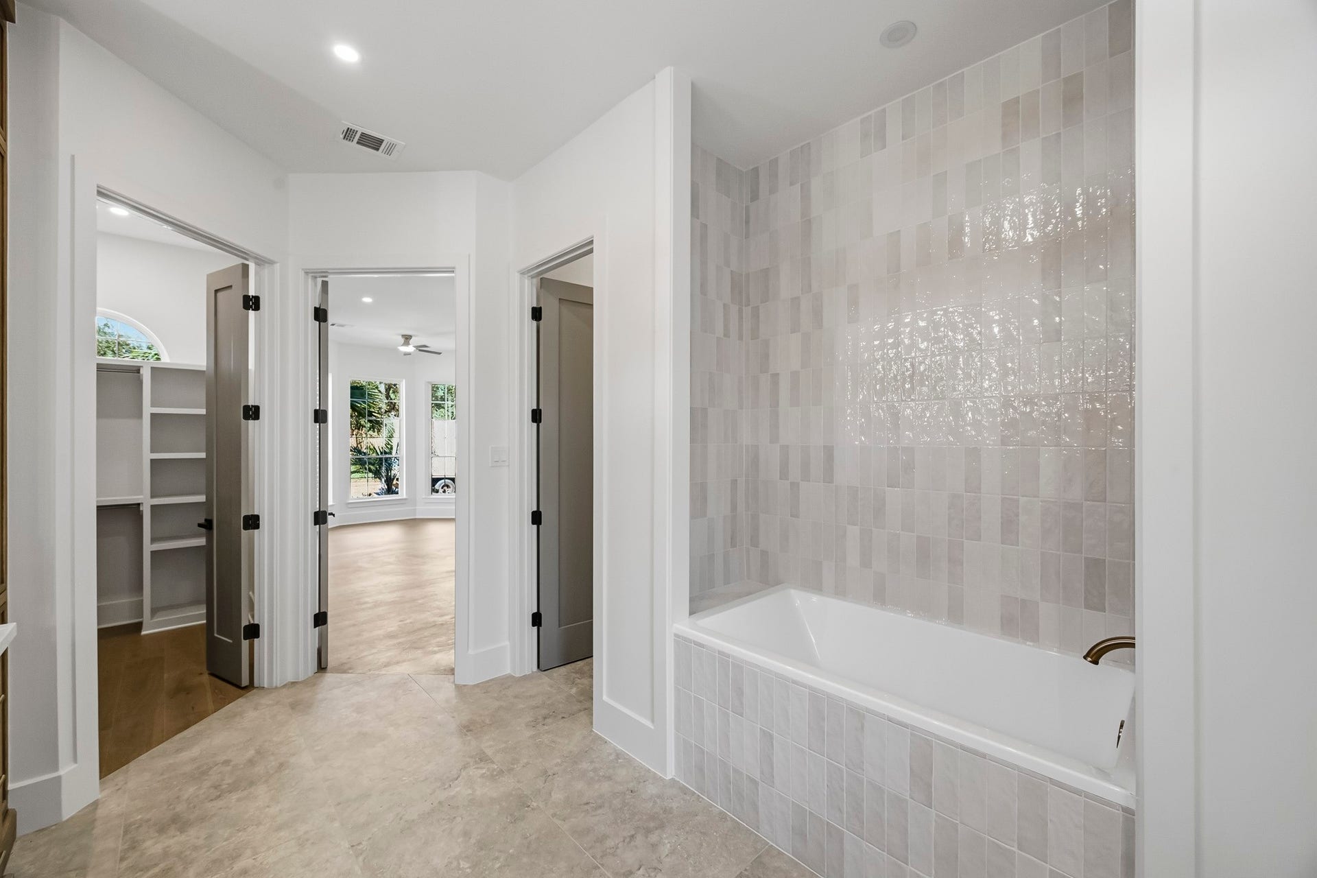 Private water closet and alcove tub!