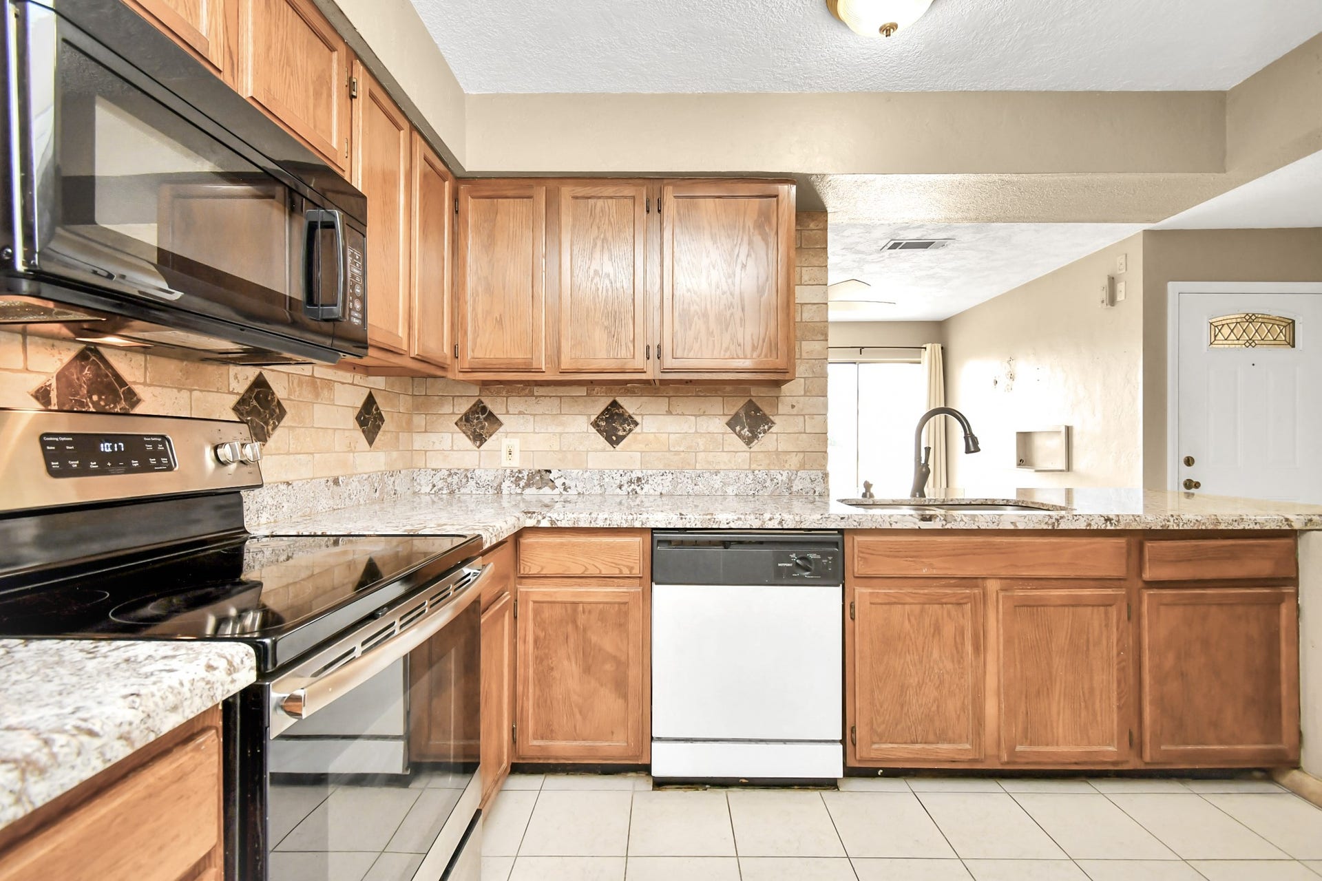 2501 Gulf Freeway, #250D, Dickinson, TX 77539 2501 Gulf Freeway, #250D, Dickinson, TX 77539