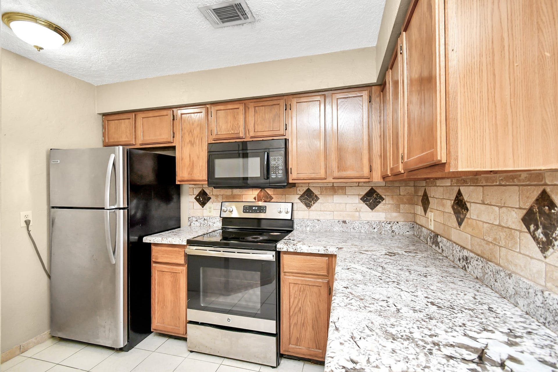 2501 Gulf Freeway, #250D, Dickinson, TX 77539 2501 Gulf Freeway, #250D, Dickinson, TX 77539