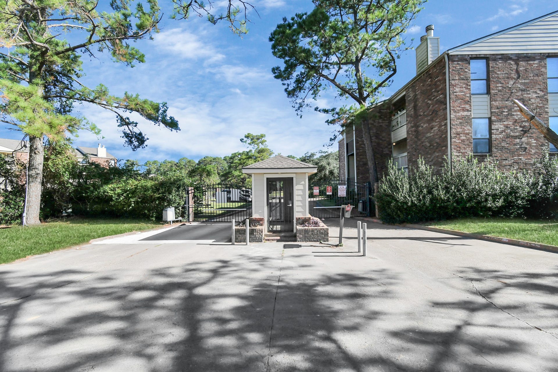 2501 Gulf Freeway, #250D, Dickinson, TX 77539 2501 Gulf Freeway, #250D, Dickinson, TX 77539