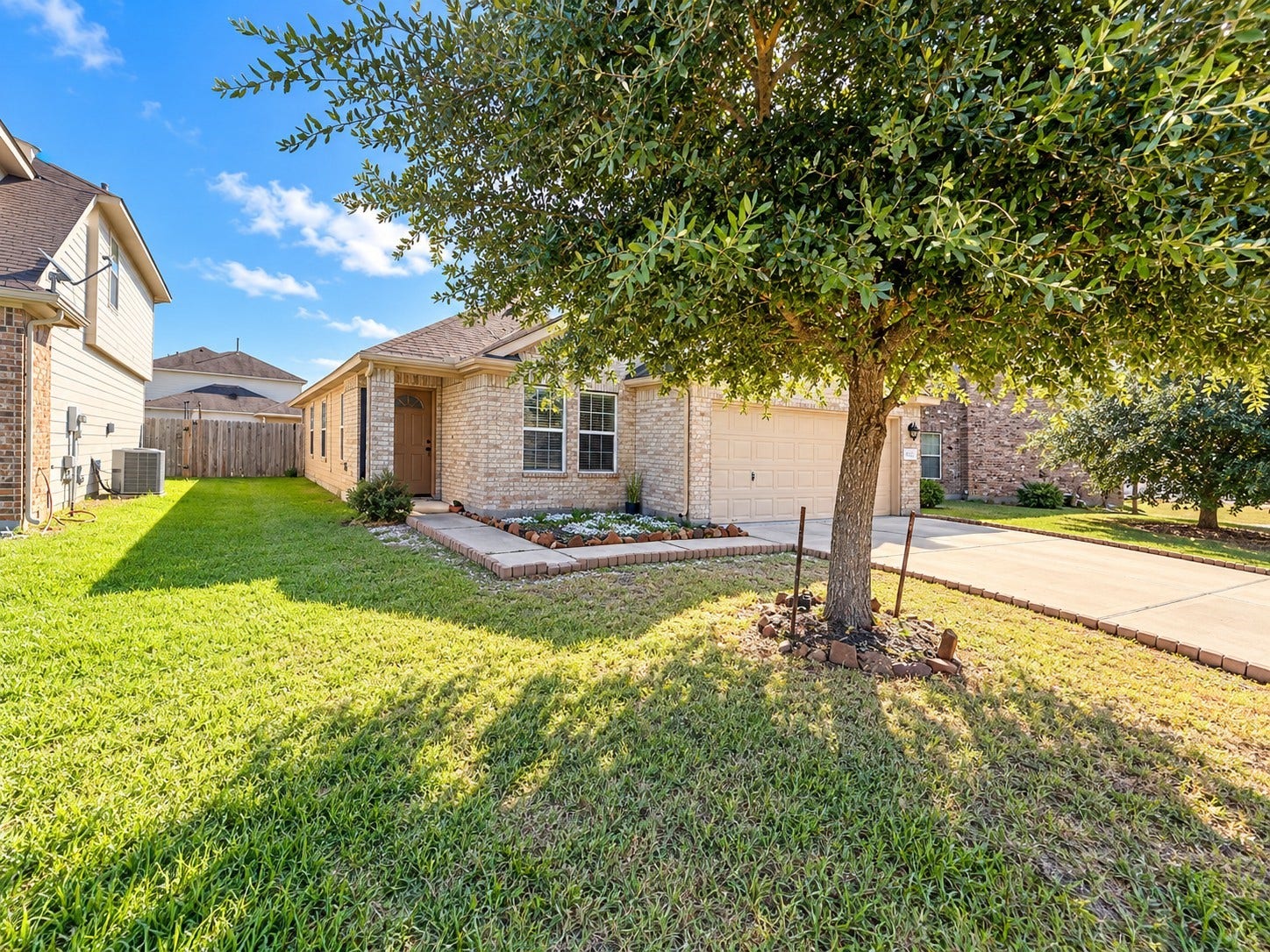 10122 Mariposa Stream Court, Houston, TX 77044 10122 Mariposa Stream Court, Houston, TX 77044