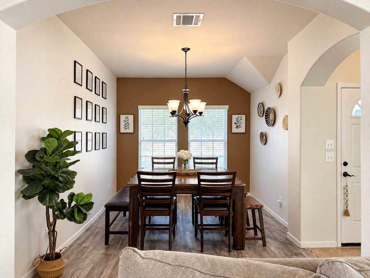 10122 Mariposa Stream Court, Houston, TX 77044 10122 Mariposa Stream Court, Houston, TX 77044