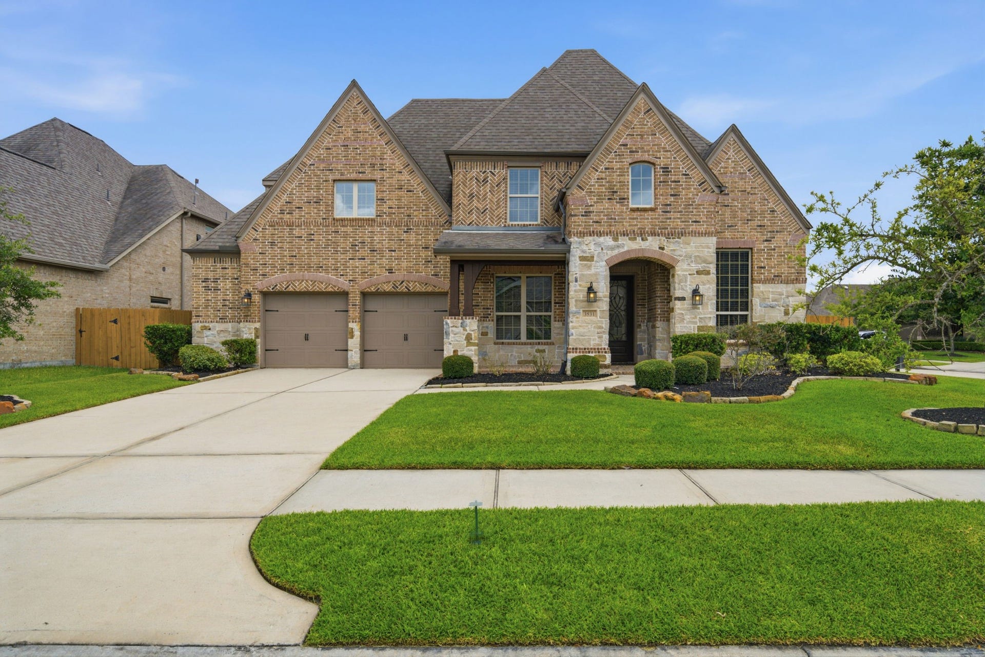 Welcome to 3531 Gambel Dr!