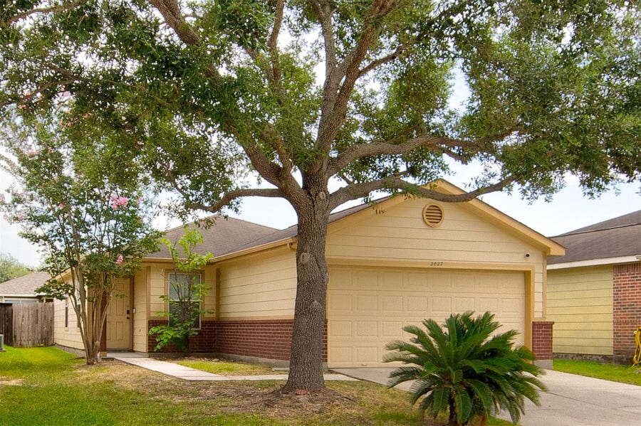 Property photo for 2027 Wooded Oaks Drive, Humble, TX