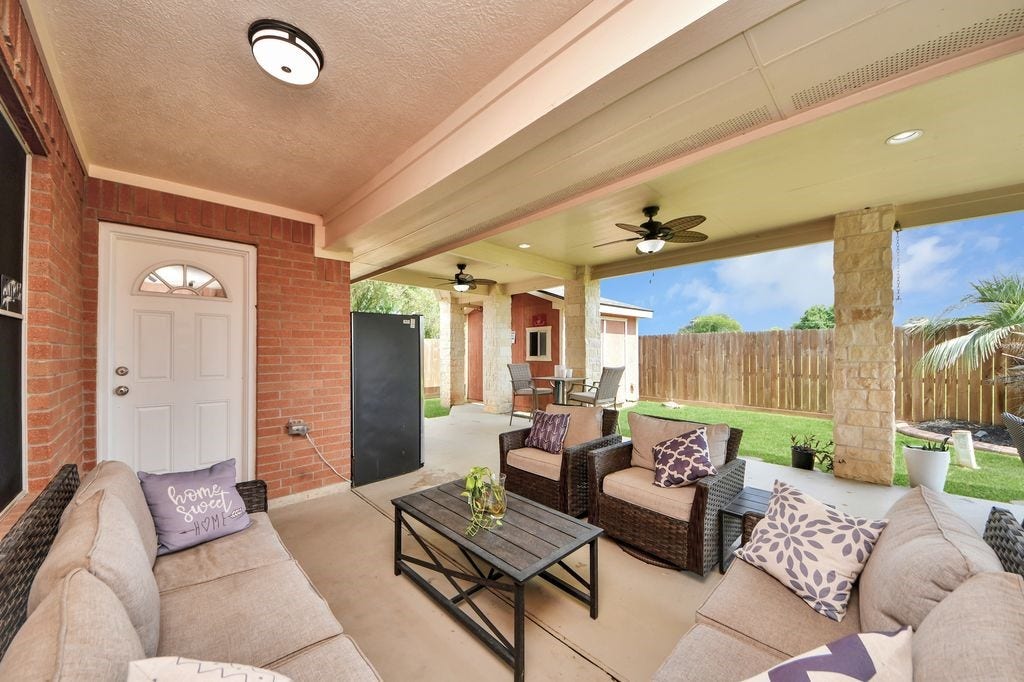 5400 Village Lane, Baytown, TX 77521 5400 Village Lane, Baytown, TX 77521