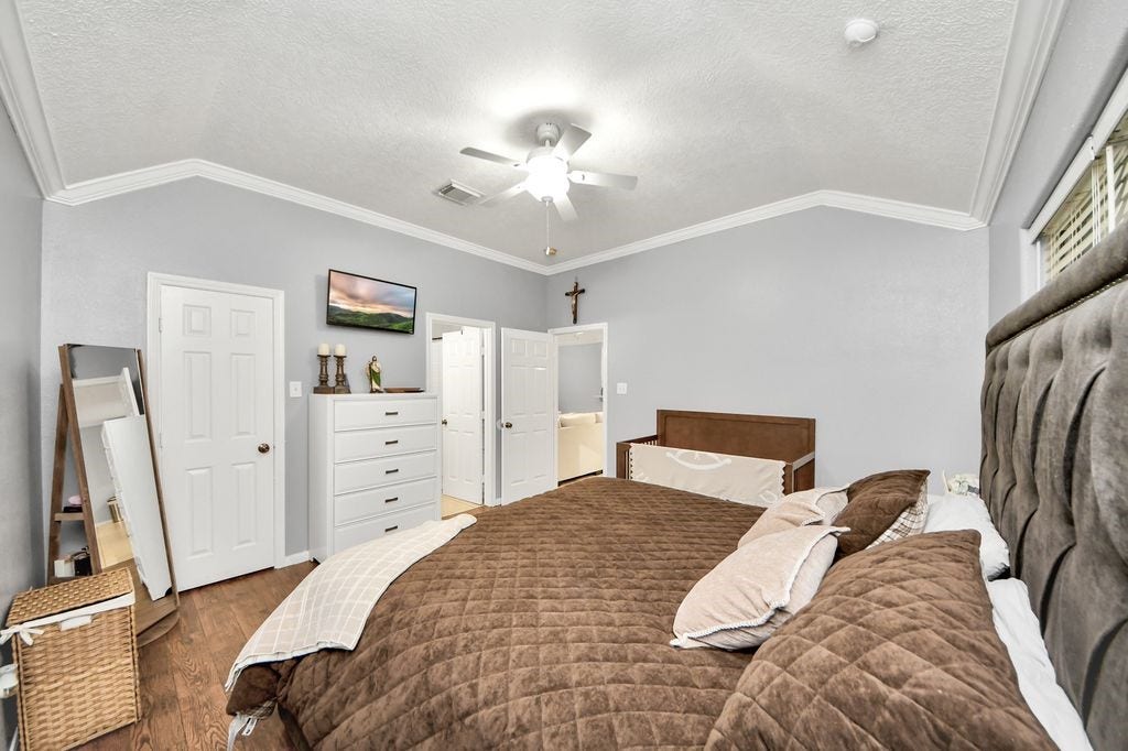 5400 Village Lane, Baytown, TX 77521 5400 Village Lane, Baytown, TX 77521