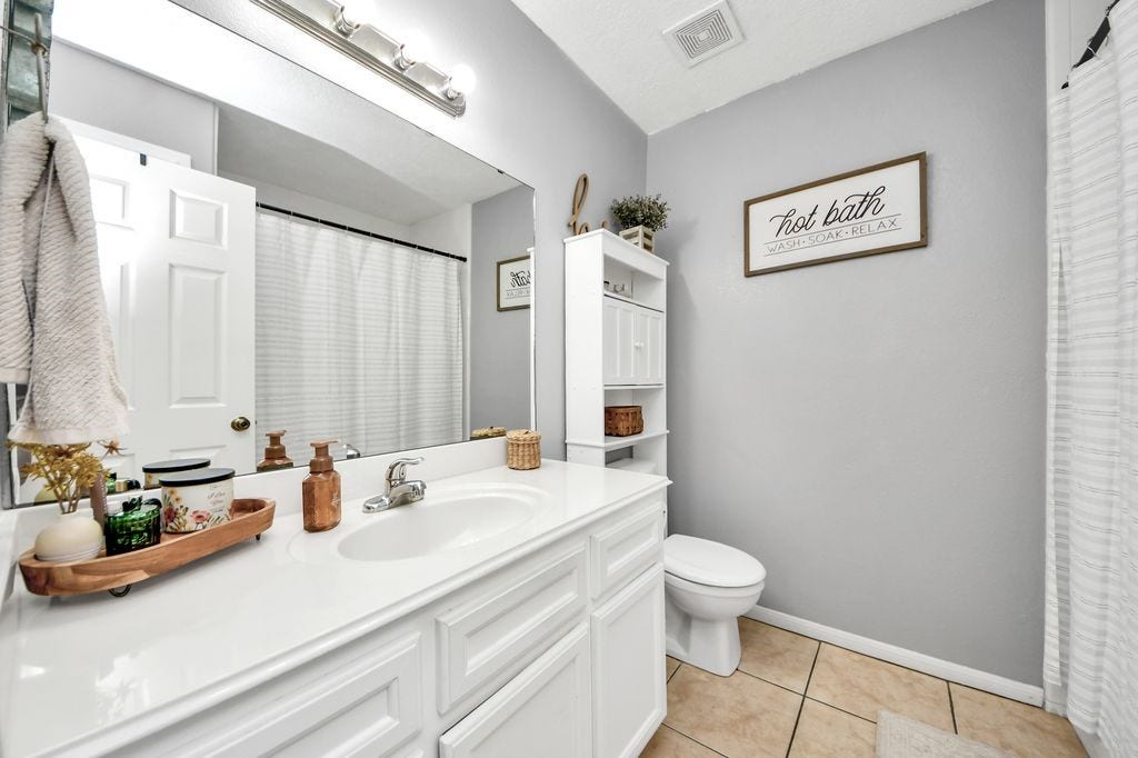 5400 Village Lane, Baytown, TX 77521 5400 Village Lane, Baytown, TX 77521