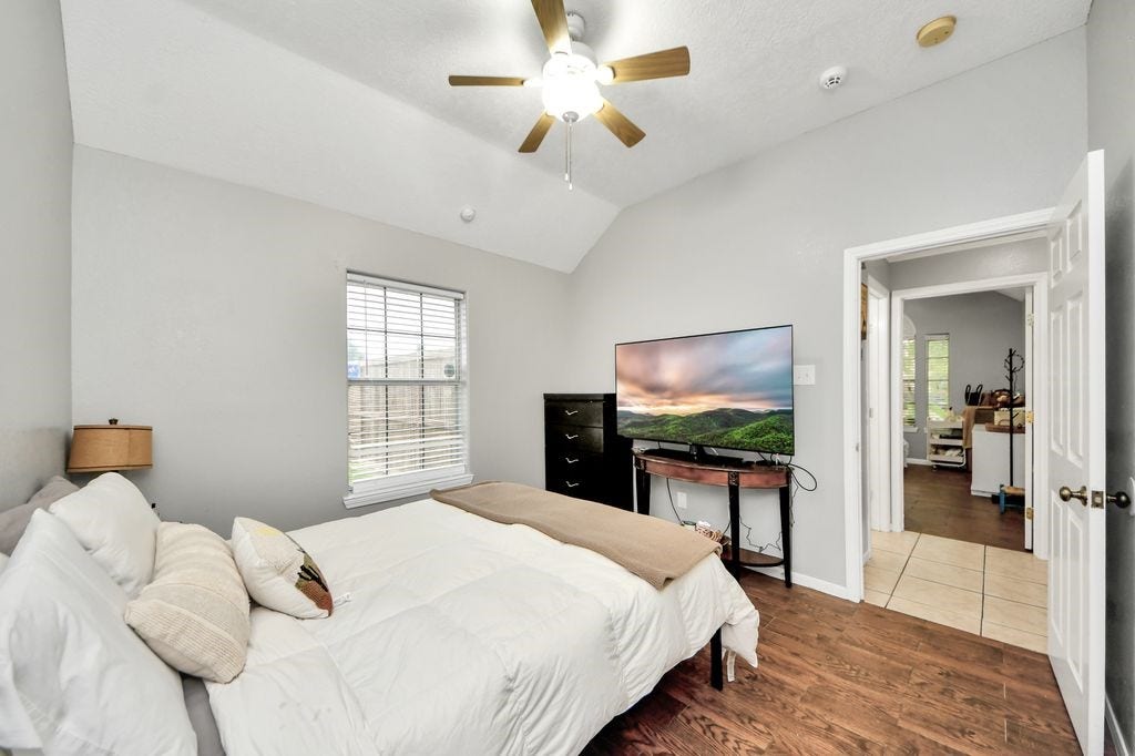 5400 Village Lane, Baytown, TX 77521 5400 Village Lane, Baytown, TX 77521
