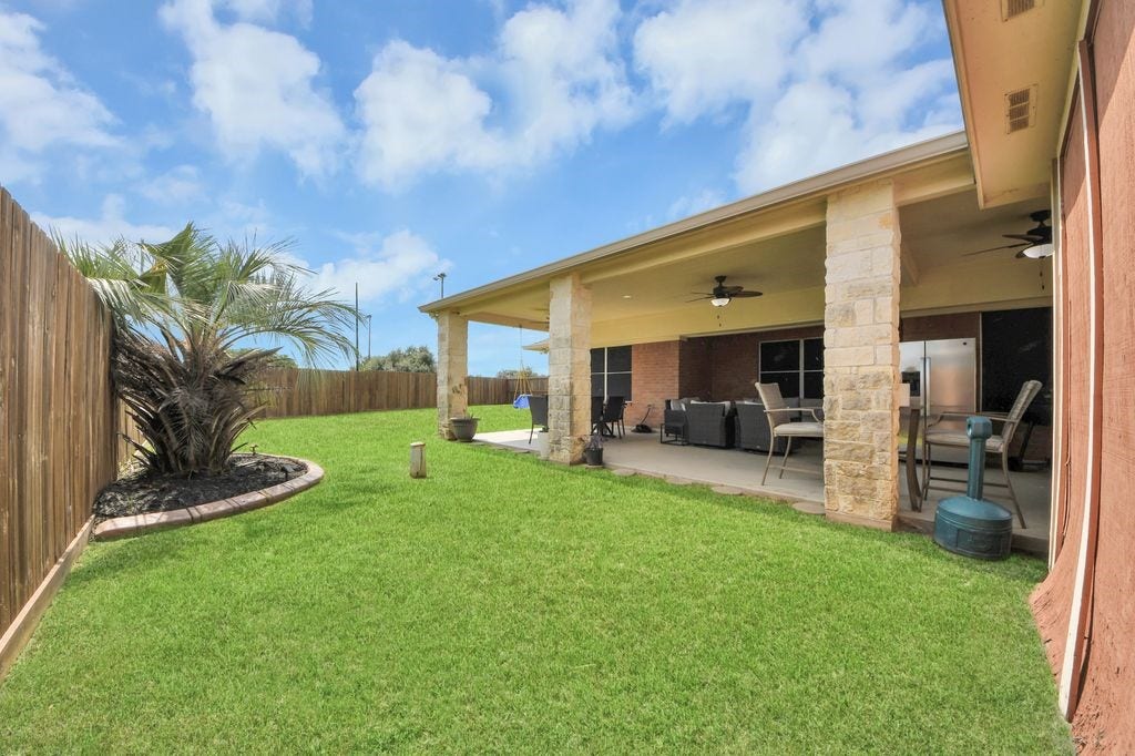 5400 Village Lane, Baytown, TX 77521 5400 Village Lane, Baytown, TX 77521