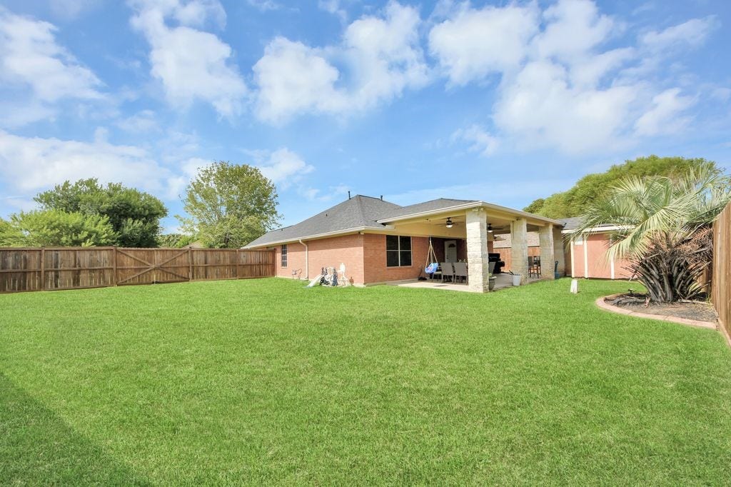 5400 Village Lane, Baytown, TX 77521 5400 Village Lane, Baytown, TX 77521