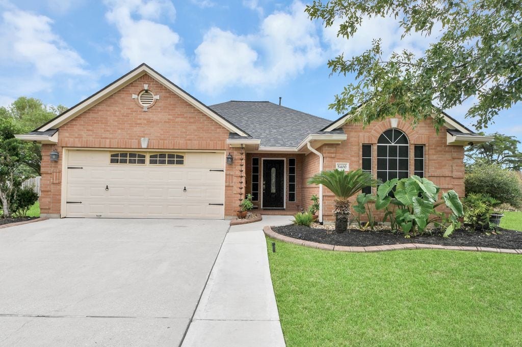 5400 Village Lane, Baytown, TX 77521 5400 Village Lane, Baytown, TX 77521