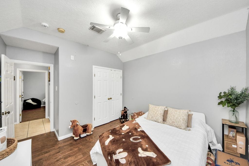 5400 Village Lane, Baytown, TX 77521 5400 Village Lane, Baytown, TX 77521