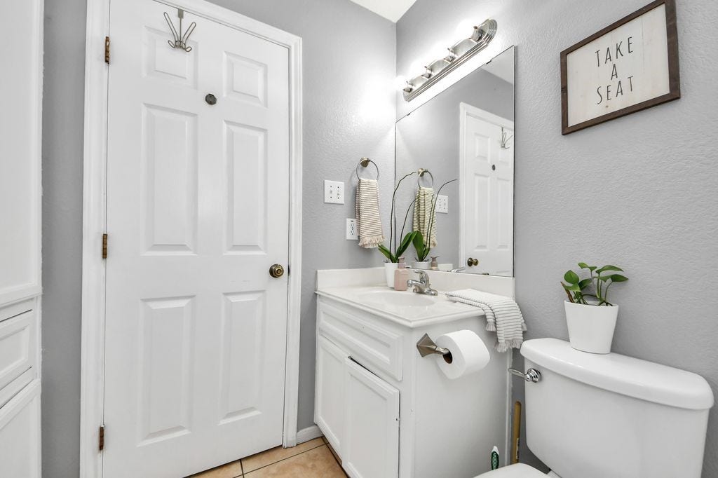 5400 Village Lane, Baytown, TX 77521 5400 Village Lane, Baytown, TX 77521