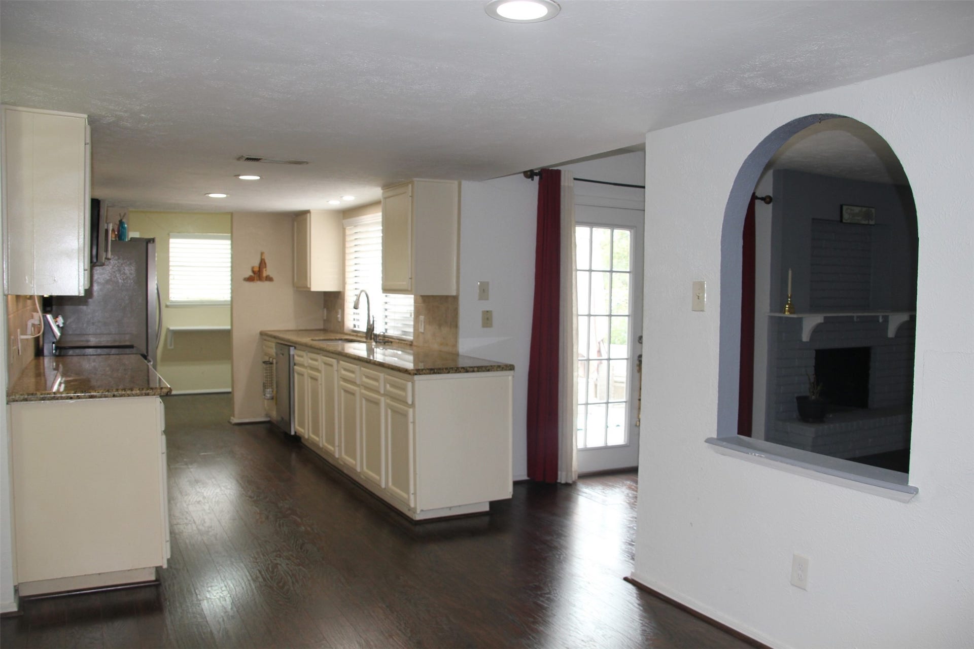 3035 Meadowview Dr Corner, Missouri City, TX 77459 3035 Meadowview Dr Corner, Missouri City, TX 77459