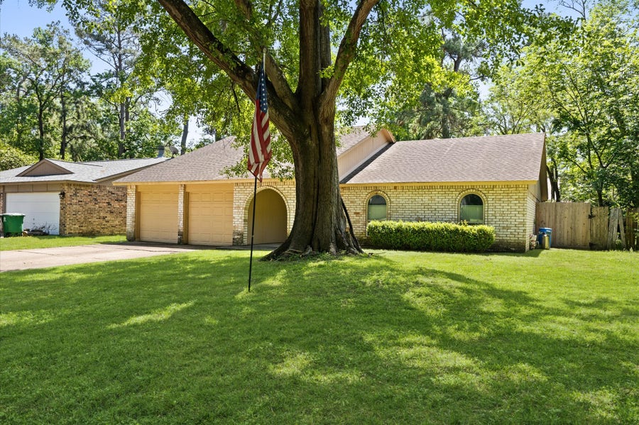 Property photo for 3218 Sycamore Springs Drive, Kingwood, TX