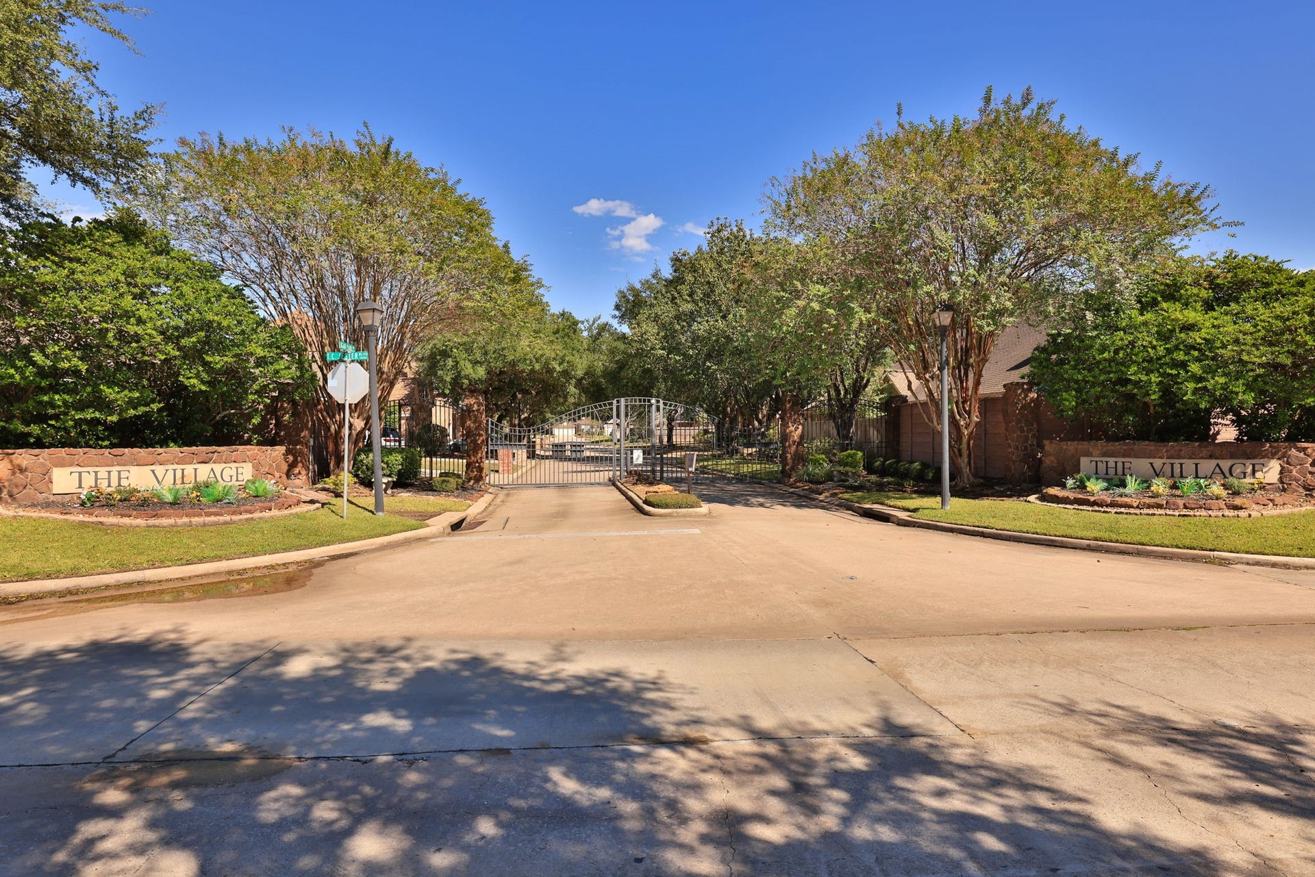 18302 Rittenhouse Park Court, Spring, TX 77379 The automatic gate is great security.