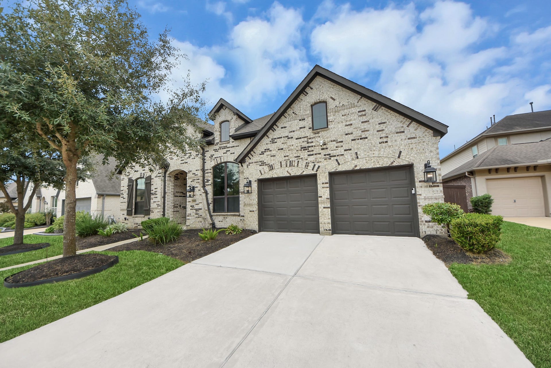 10014 Galileo Lane, Iowa Colony, TX 77583 10014 Galileo Lane, Iowa Colony, TX 77583