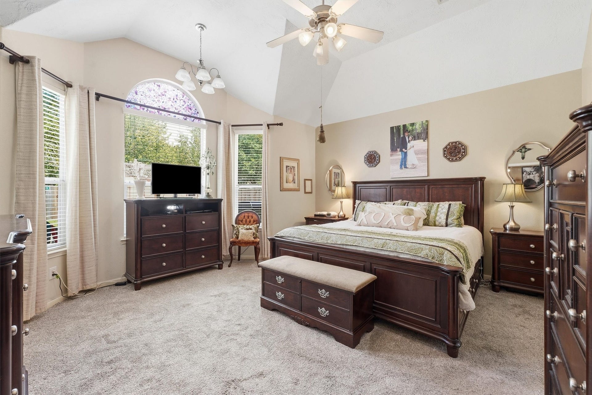 1719 Cloister Drive, Crosby, TX 77532 Spacious Primary Bedroom