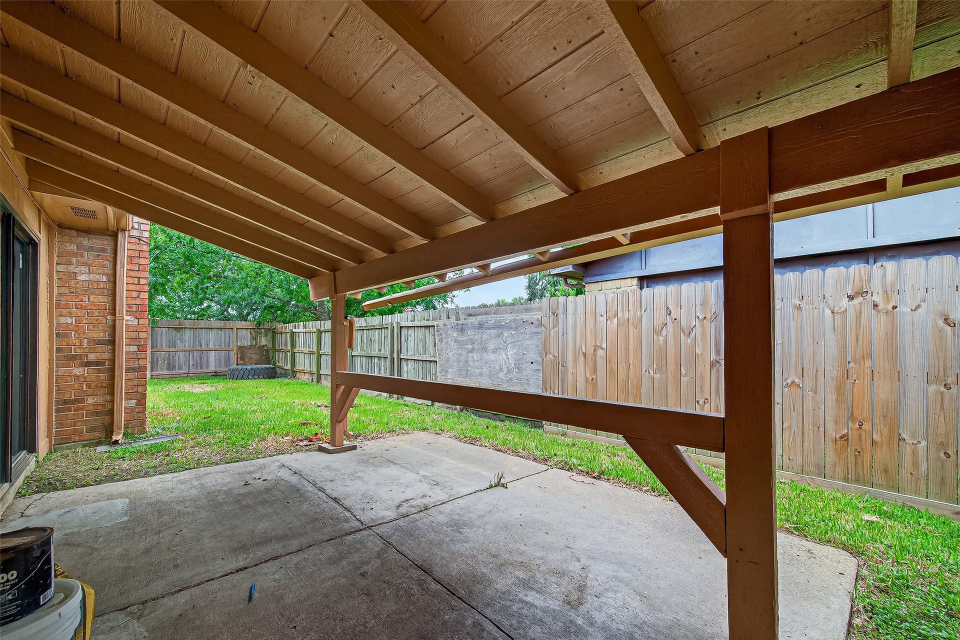 15815 IRONSIDE CREEK, Houston, TX 77053 15815 IRONSIDE CREEK, Houston, TX 77053