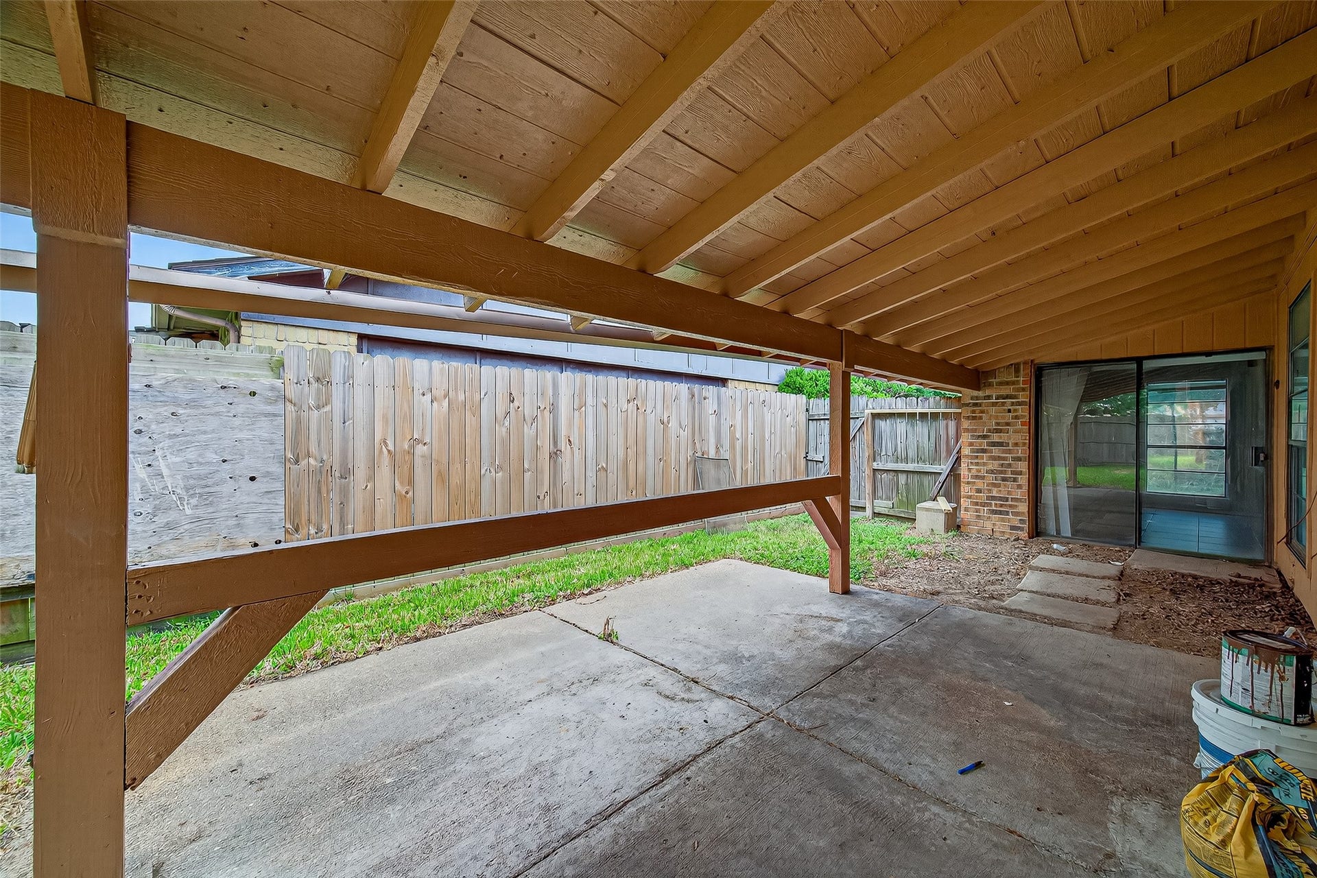 15815 IRONSIDE CREEK, Houston, TX 77053 15815 IRONSIDE CREEK, Houston, TX 77053