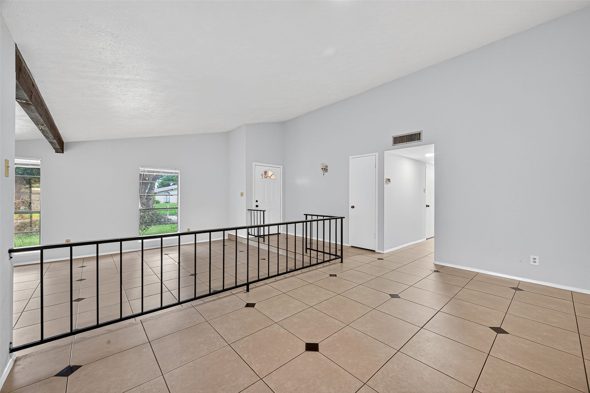 15815 IRONSIDE CREEK, Houston, TX 77053 15815 IRONSIDE CREEK, Houston, TX 77053