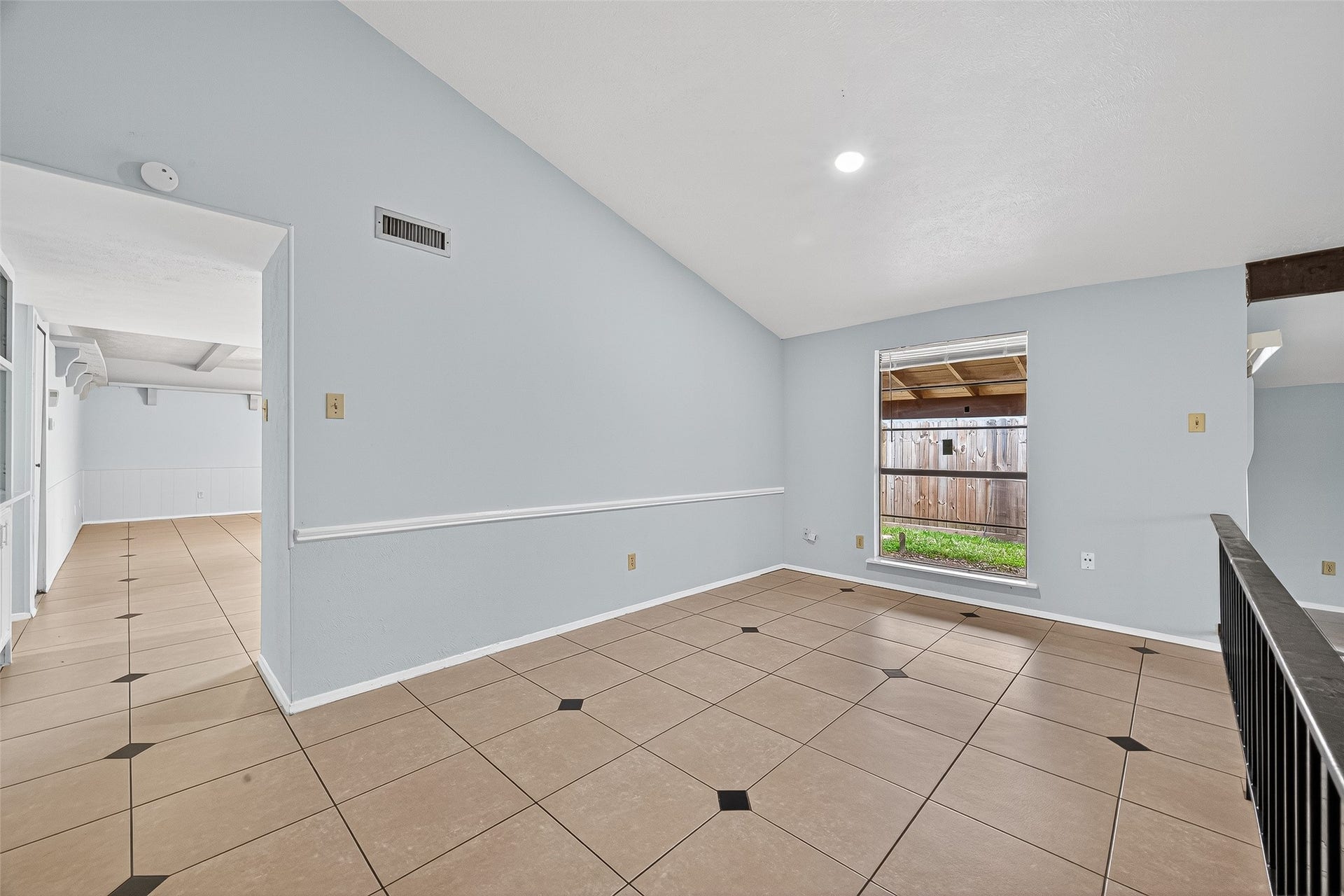 15815 IRONSIDE CREEK, Houston, TX 77053 15815 IRONSIDE CREEK, Houston, TX 77053