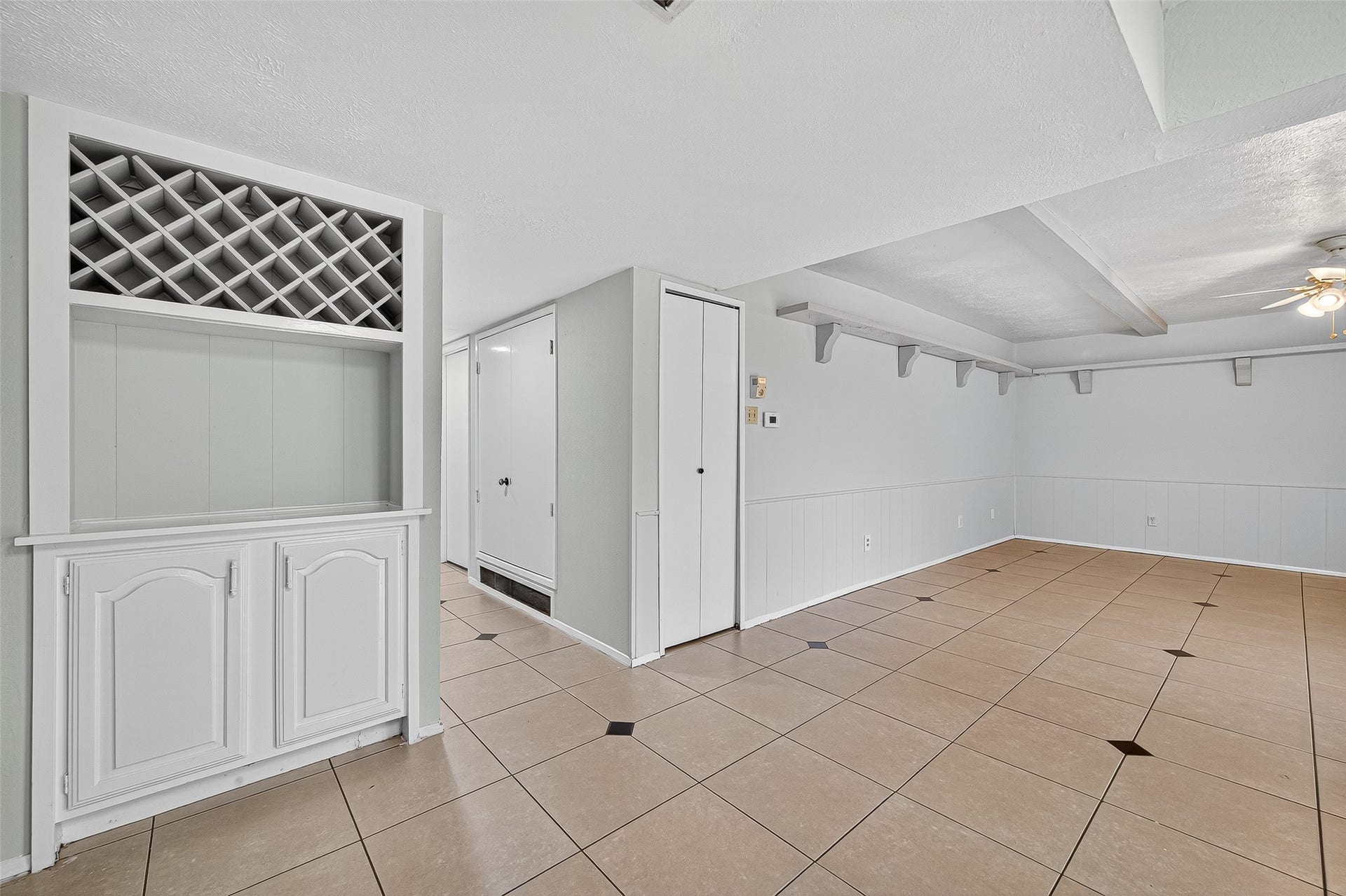 15815 IRONSIDE CREEK, Houston, TX 77053 15815 IRONSIDE CREEK, Houston, TX 77053