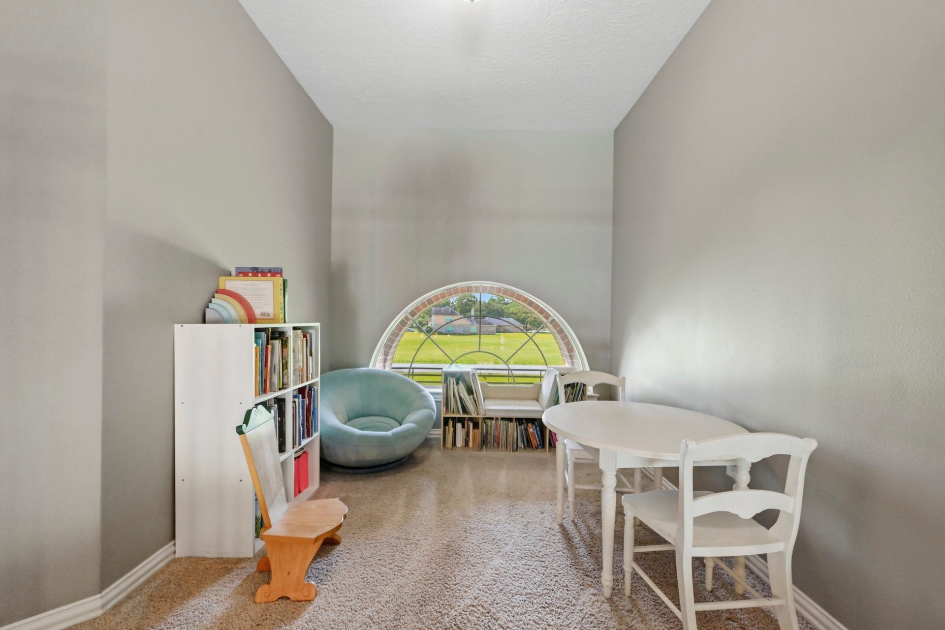 5202 Cherry Ridge Road, Richmond, TX 77406 Flexible upstairs study, homework area, or playroom.