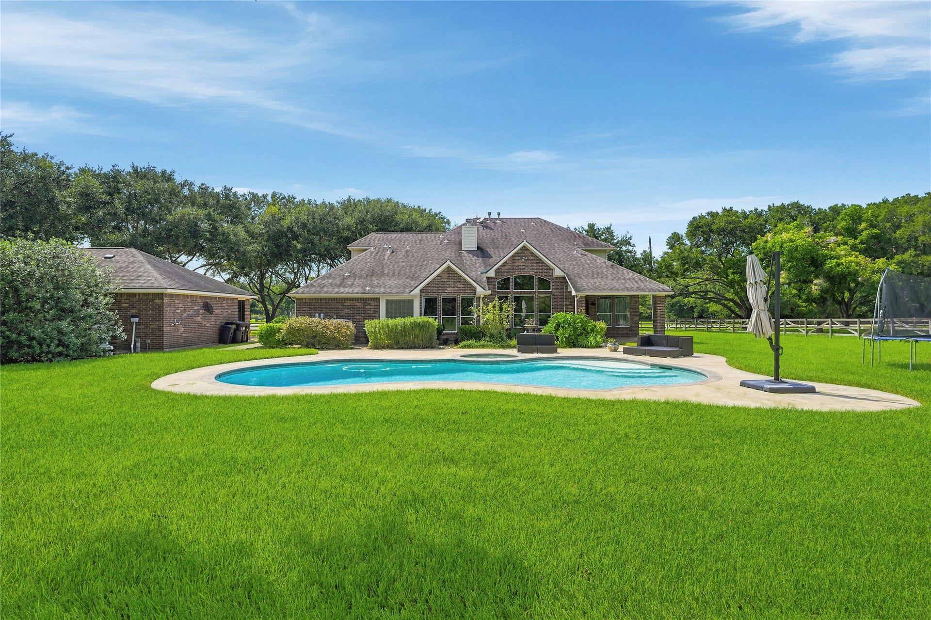 5202 Cherry Ridge Road, Richmond, TX 77406 Resort style fun in sun w/heated hot tub and pool