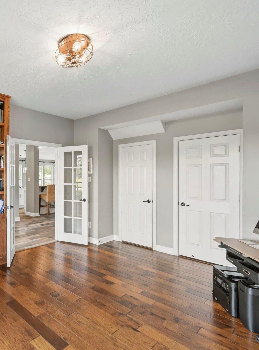 5202 Cherry Ridge Road, Richmond, TX 77406 Private study with built-in bookcases and closet, easily serving as a secondary downstairs bedroom.